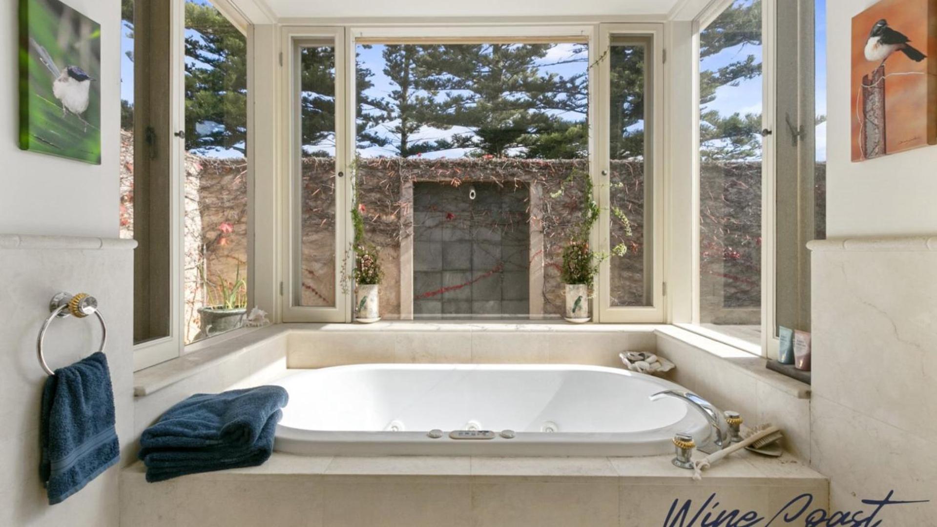 Alton House By Wine Coast Holidays
