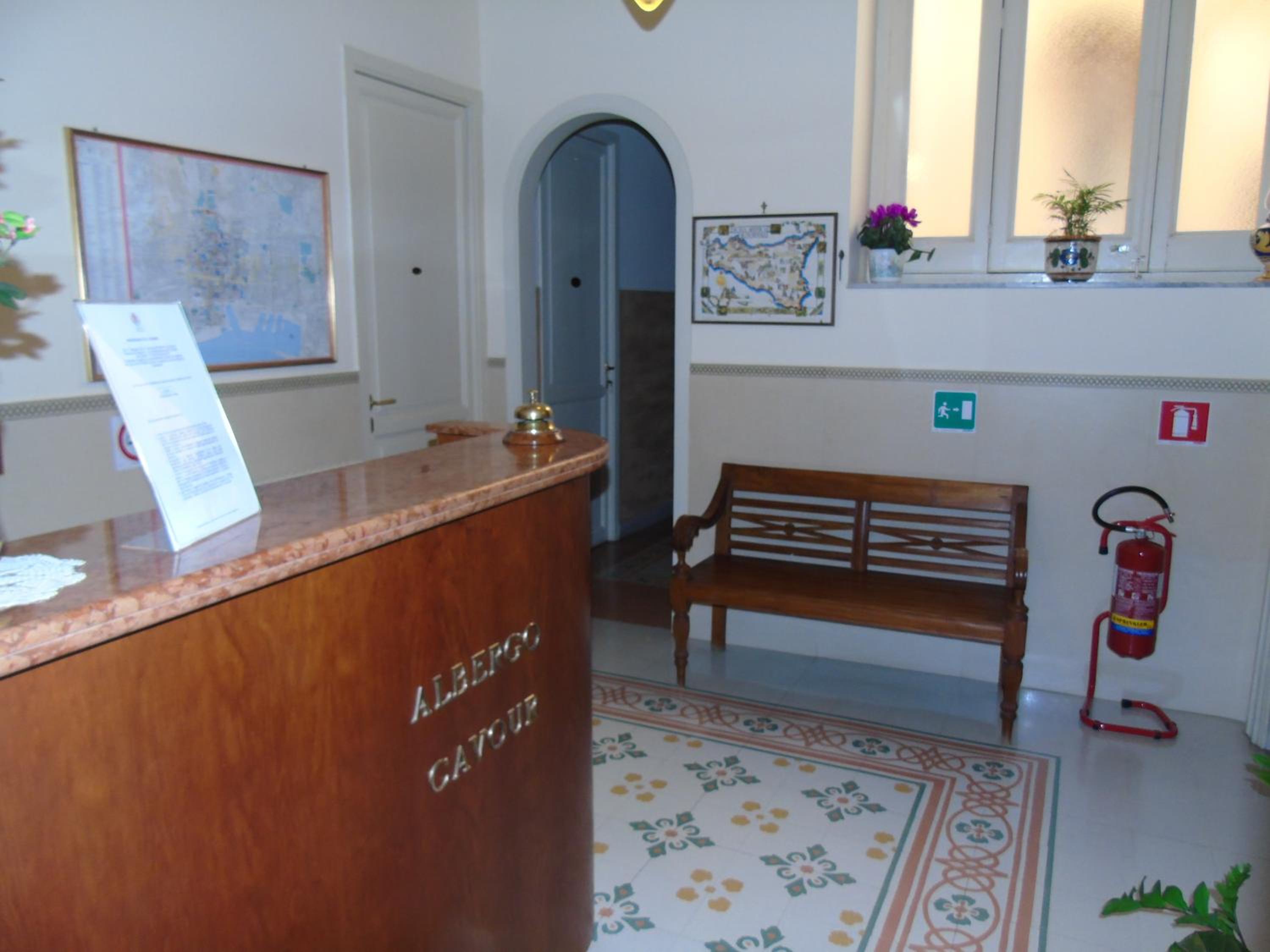 Hotel Albergo Cavour - Image 1