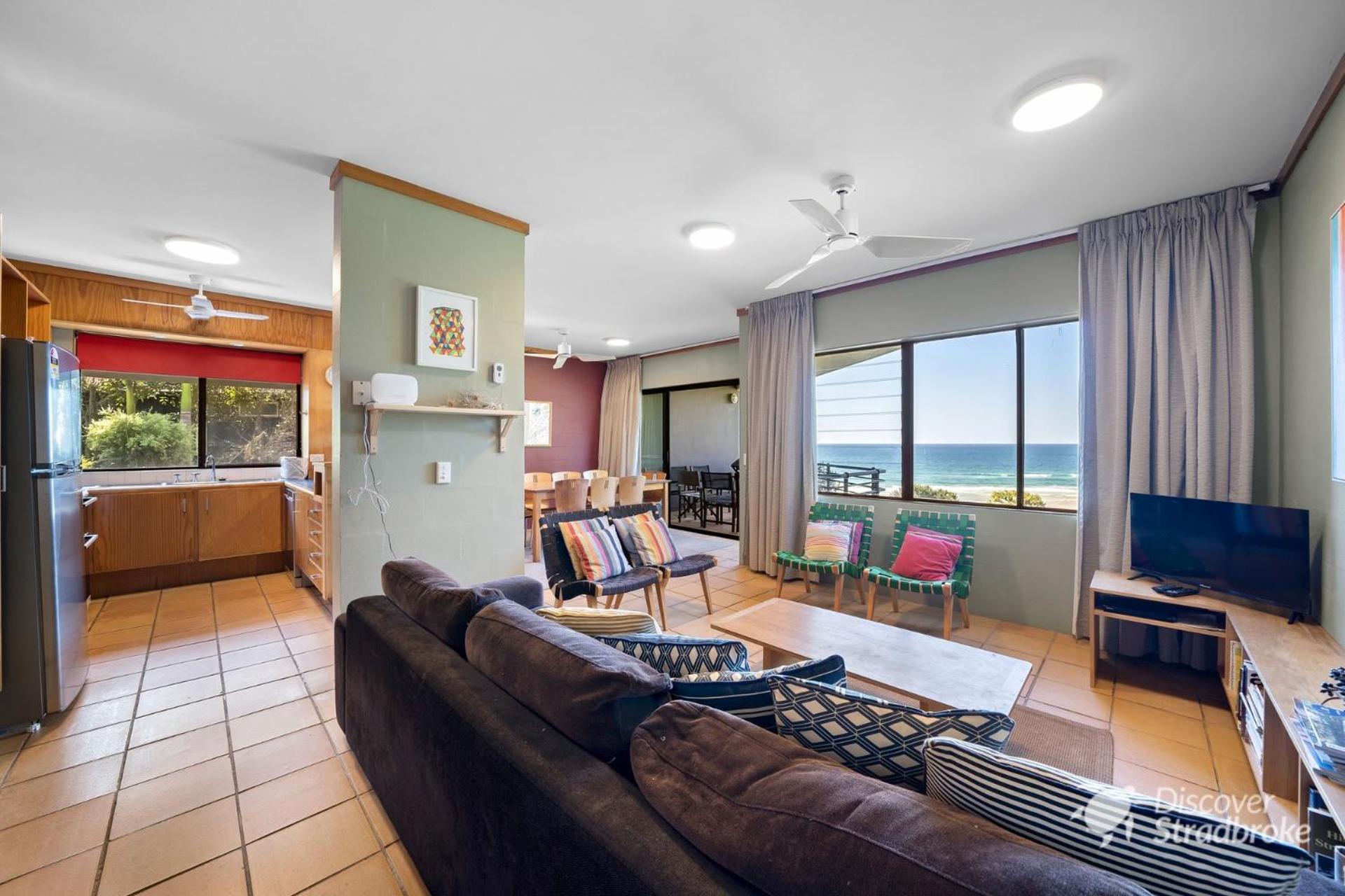Mintee 4 by Discover Stradbroke
