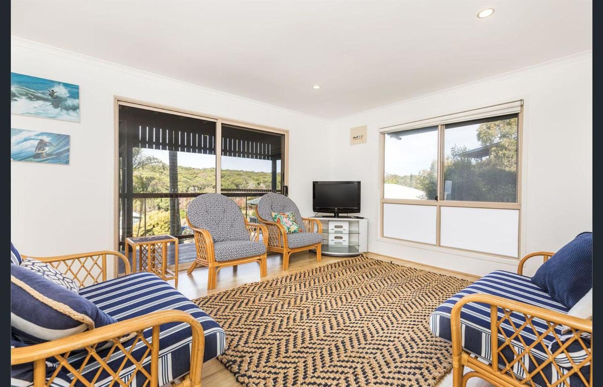The Palm House by Discover Stradbroke
