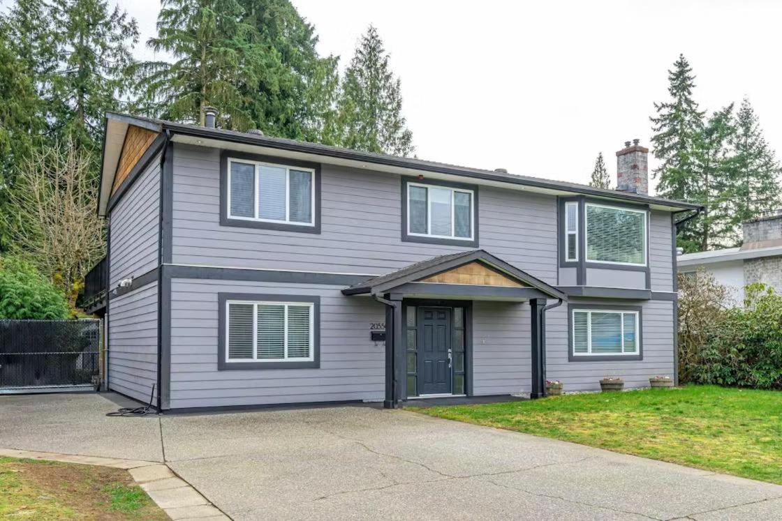 Private 1 bedroom in Brookswood