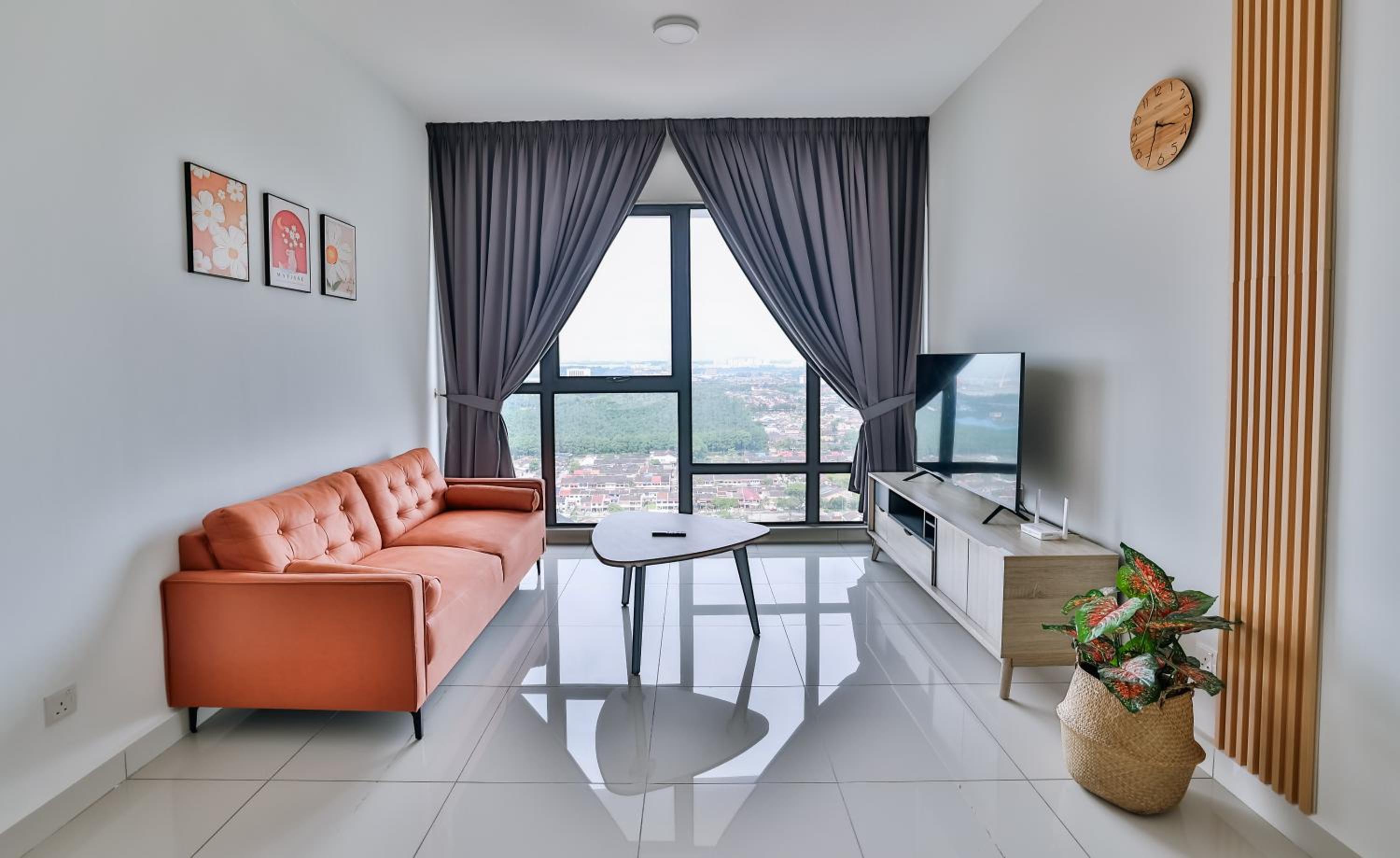 Mid Valley Southkey 2BR Family Stay, 5-6 pax, Free Parking