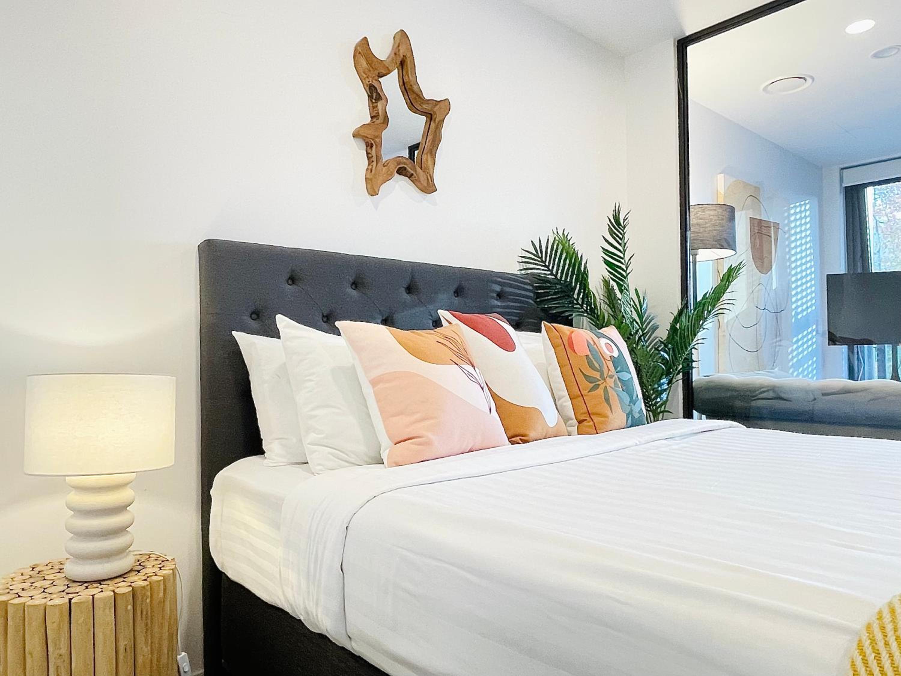 Beautiful Stylish CBD apartment