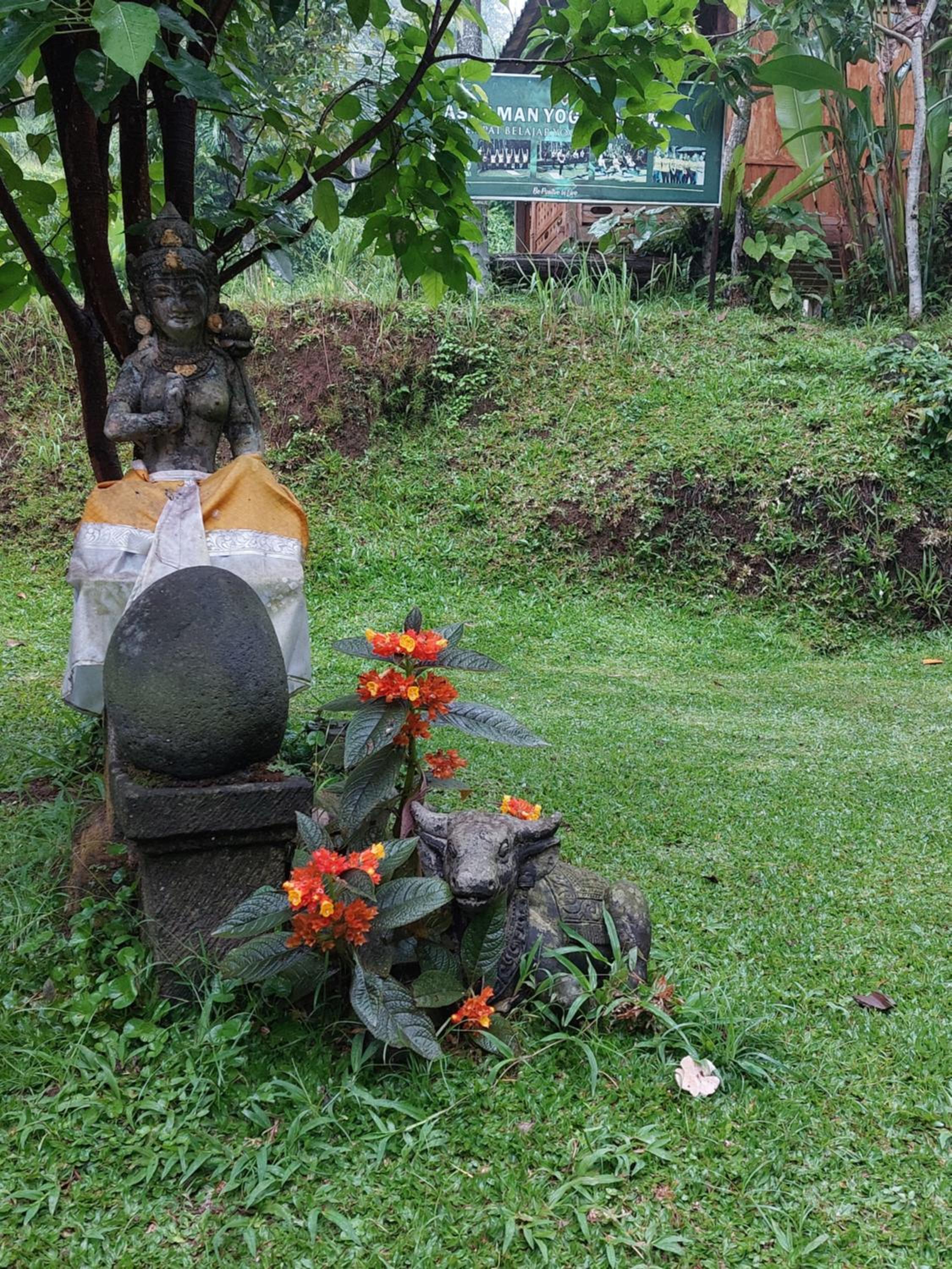 Arnata Guest House & Pasraman Yoga Lokanata view 3