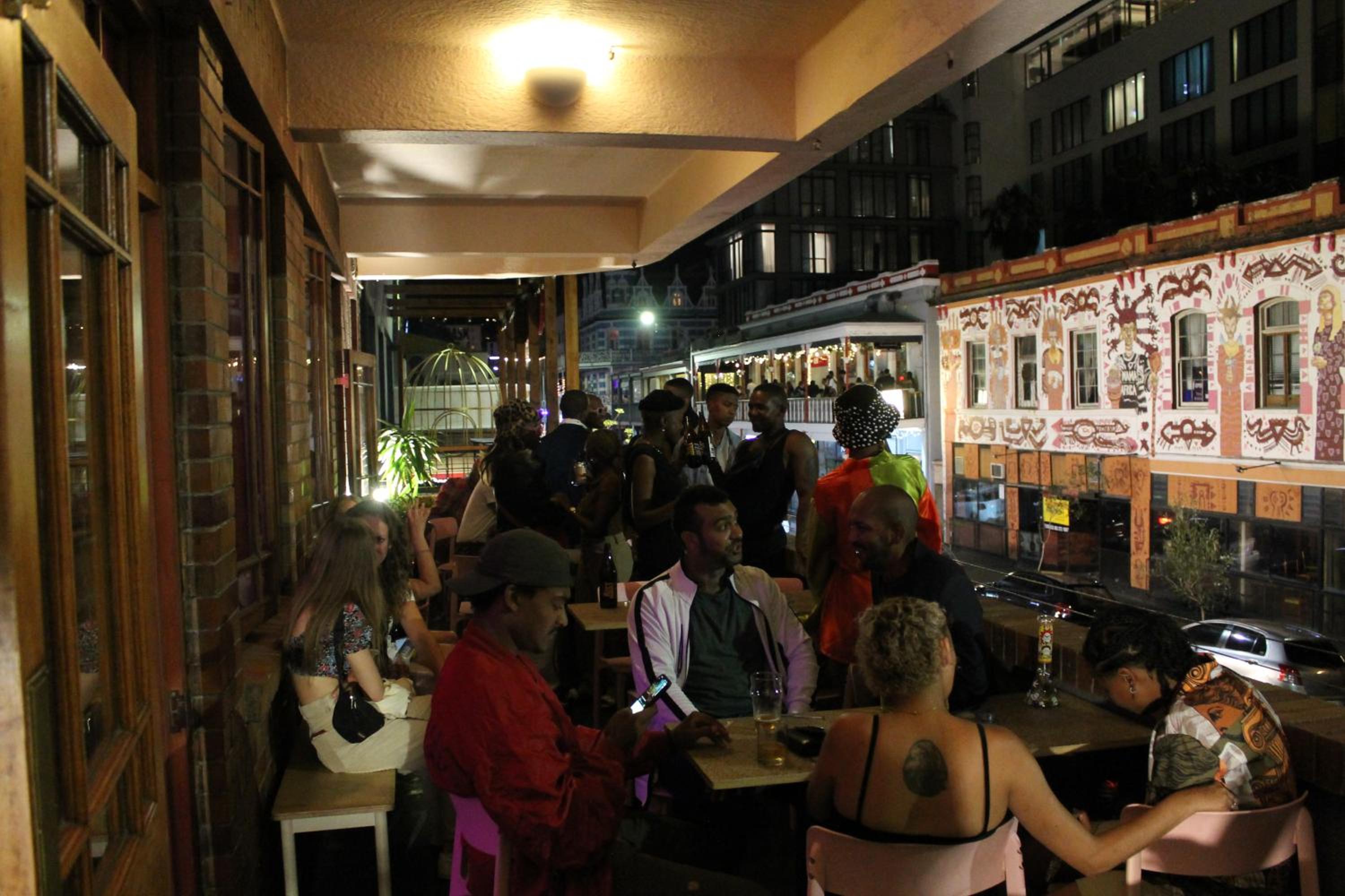 Long Street Backpackers