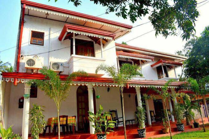 Punchi Walawwa Holiday Bungalow