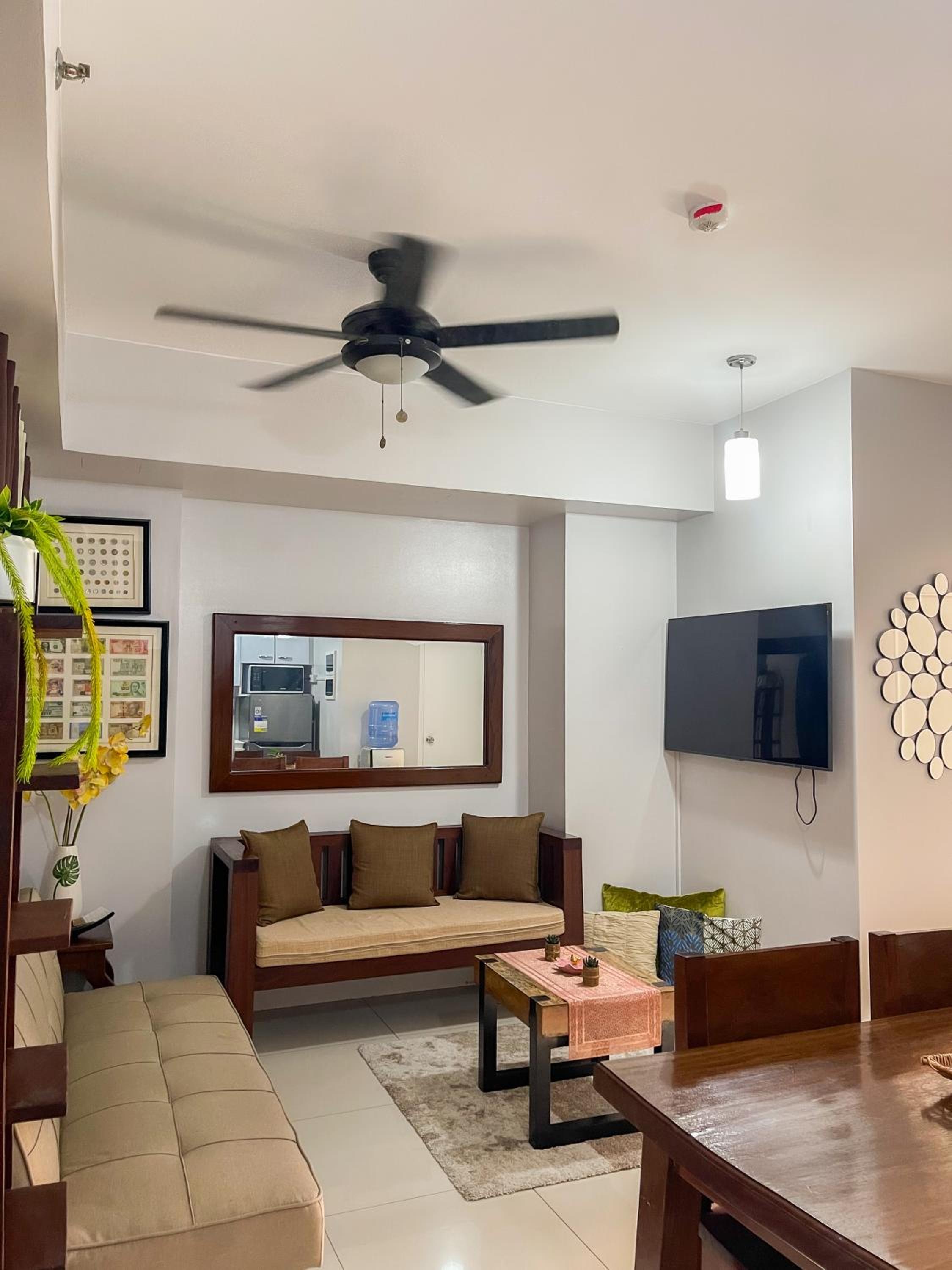 2BR Condo Unit in Camella Northpoint Bajada view 3
