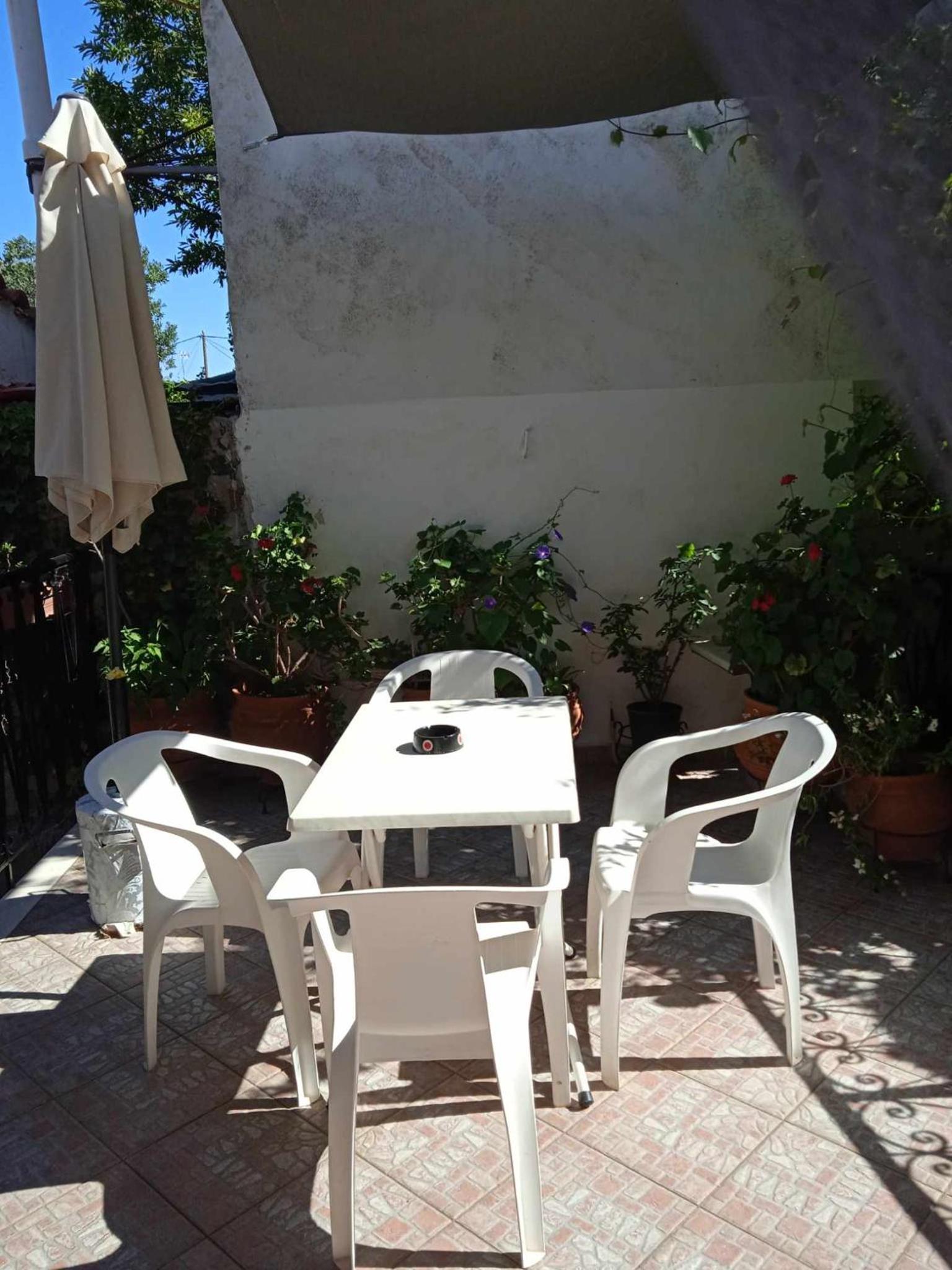 ΜΑΧΗ Ενοικιαζόμενα δωμάτια