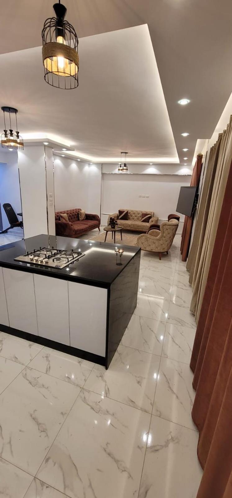 2 BR apartment with big garden near AUC