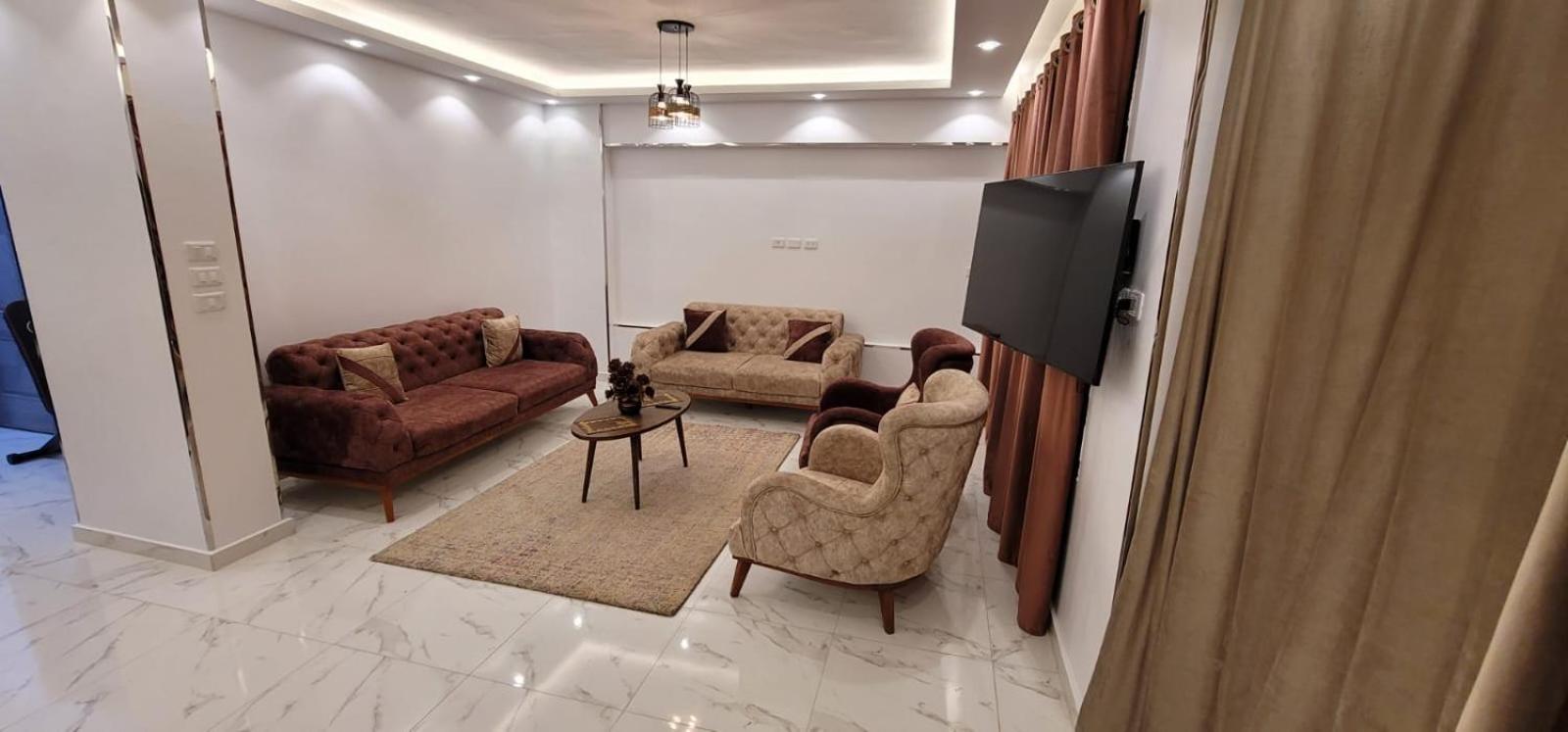 2 BR apartment with big garden near AUC