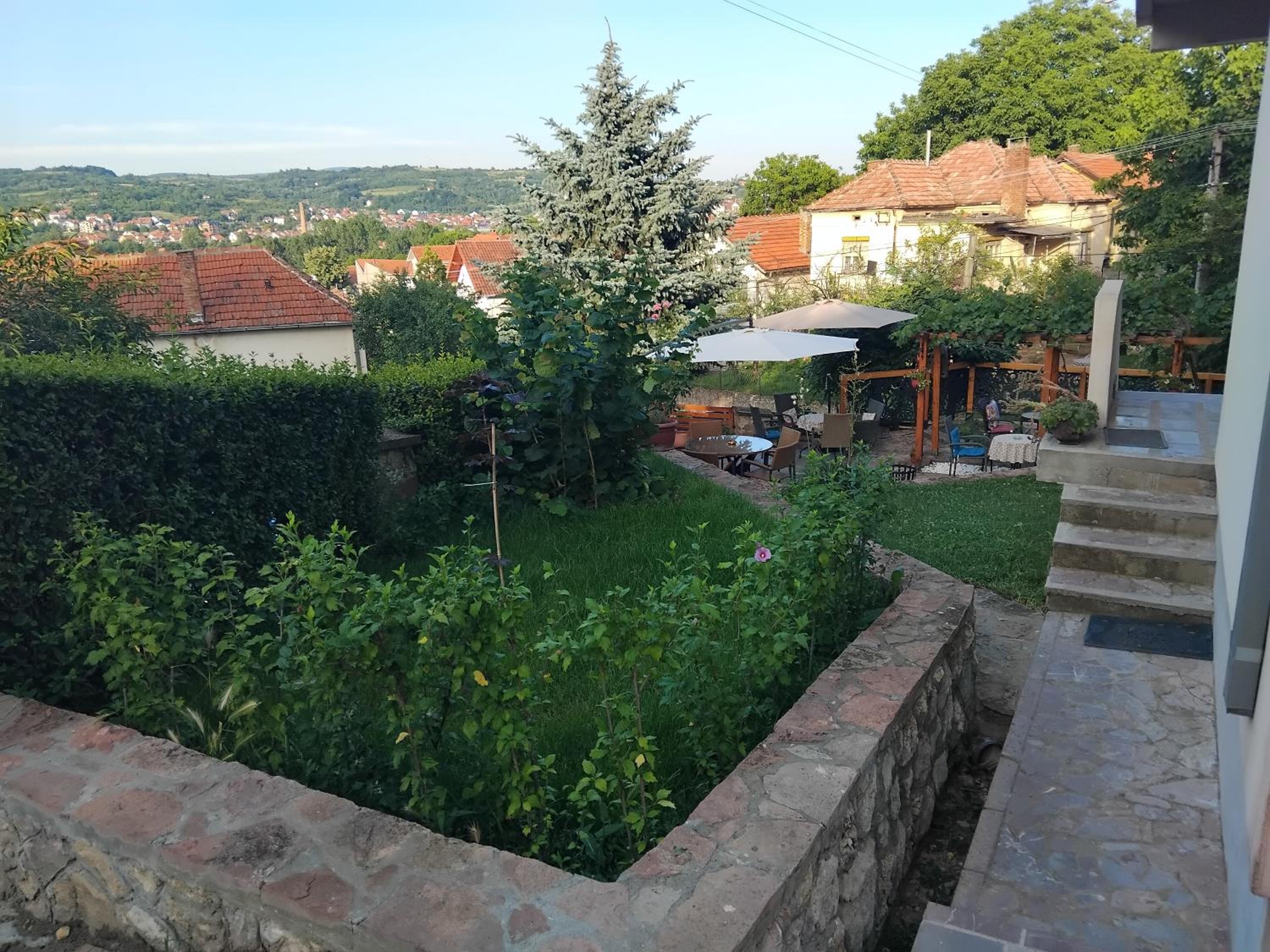 Photo 33