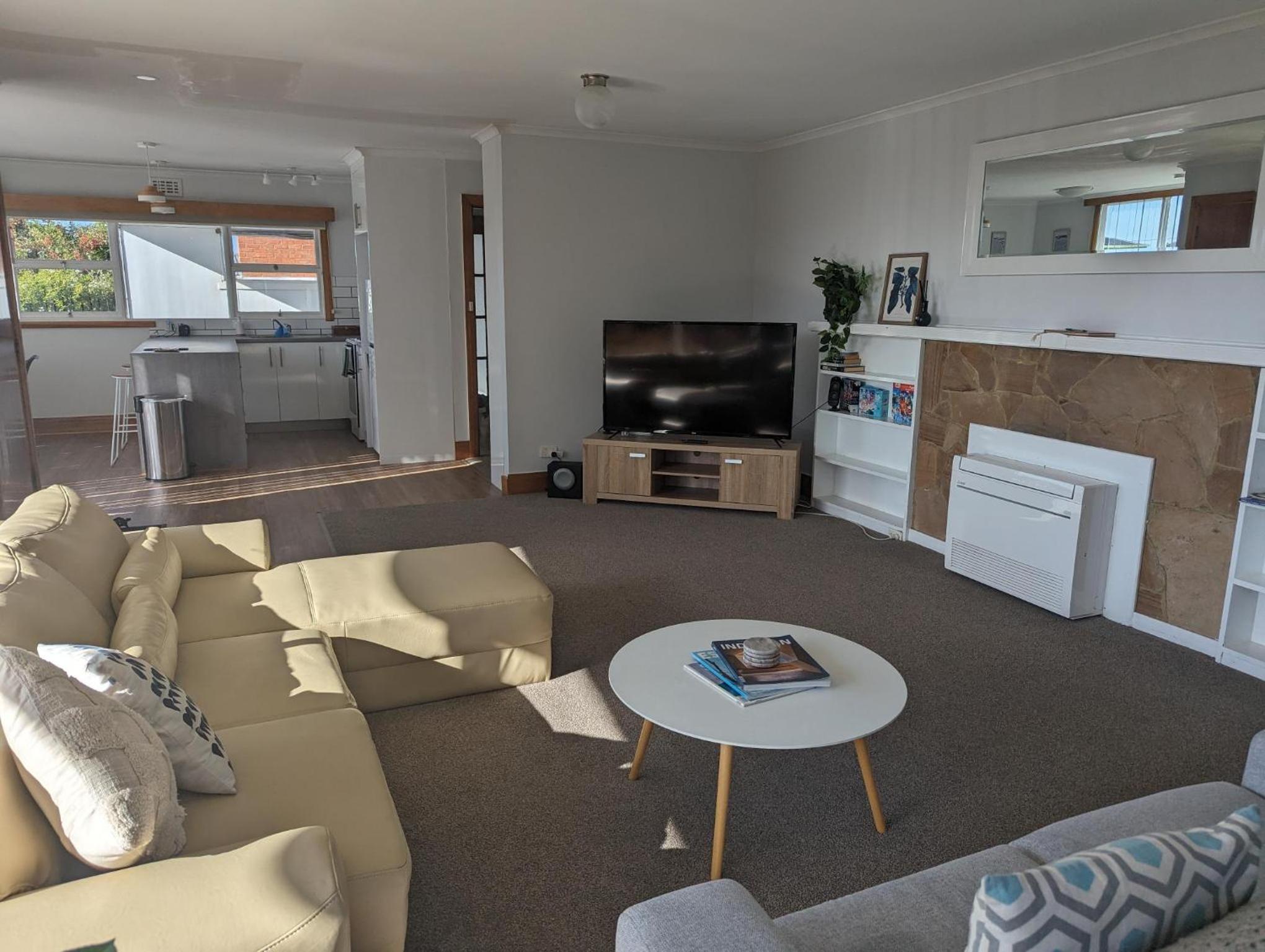 Devonport's Relax at Manning