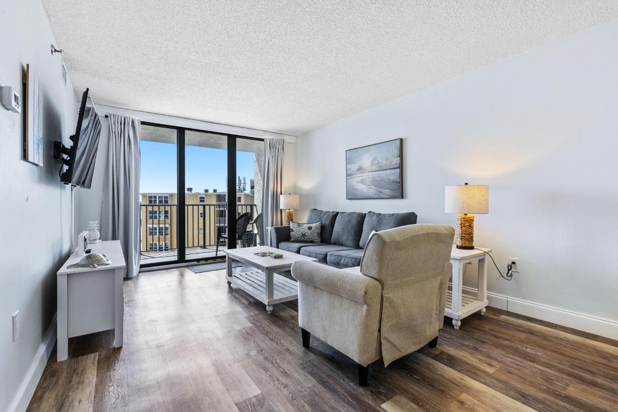 New Updated Ocean view Top Floor Pool Trillium 802 view 5