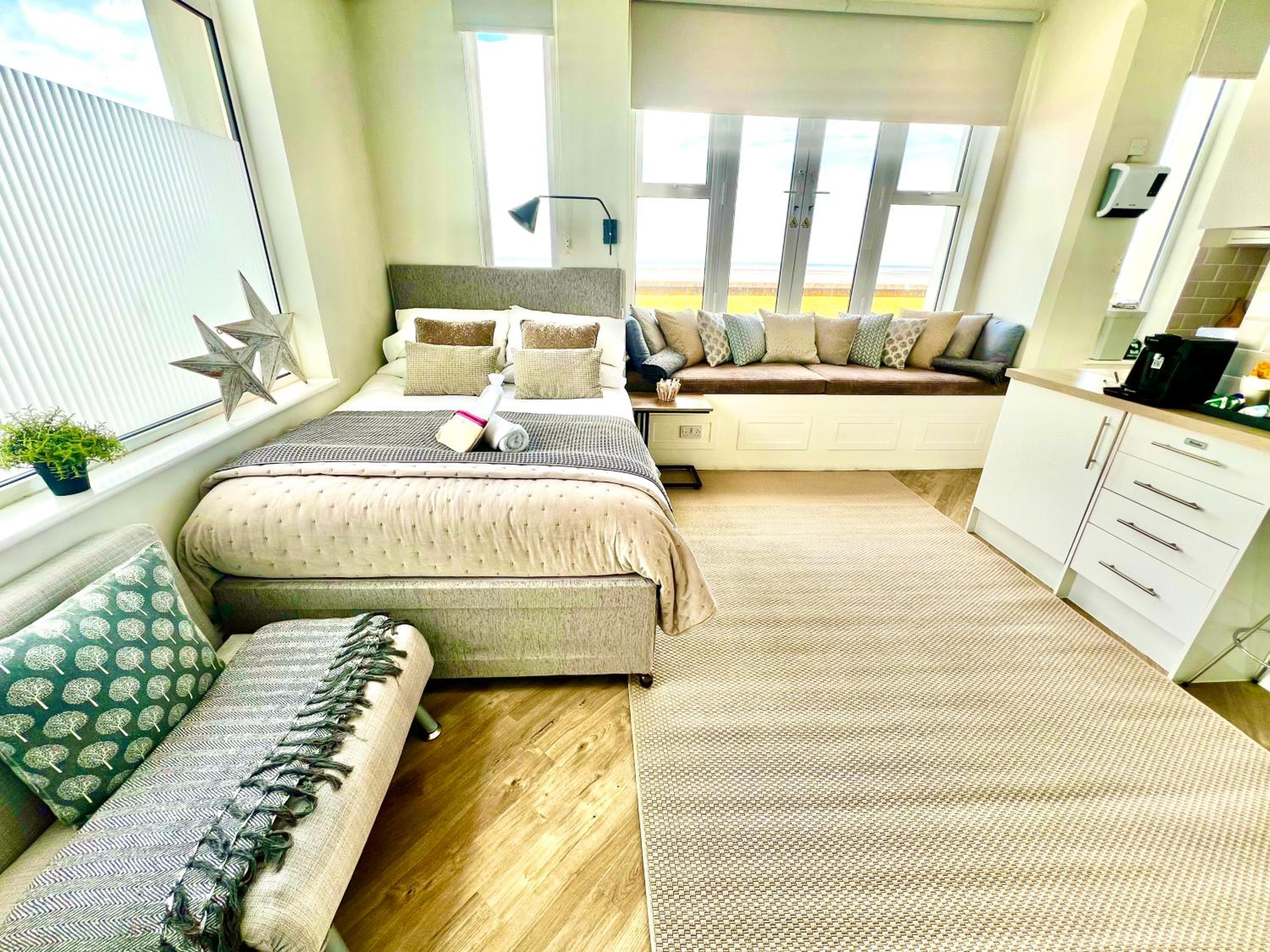 Beachfront Studio with Sea Views & AC, The Compact Coastal Crib view 2