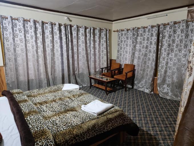 Hotel Royal Pahalgam