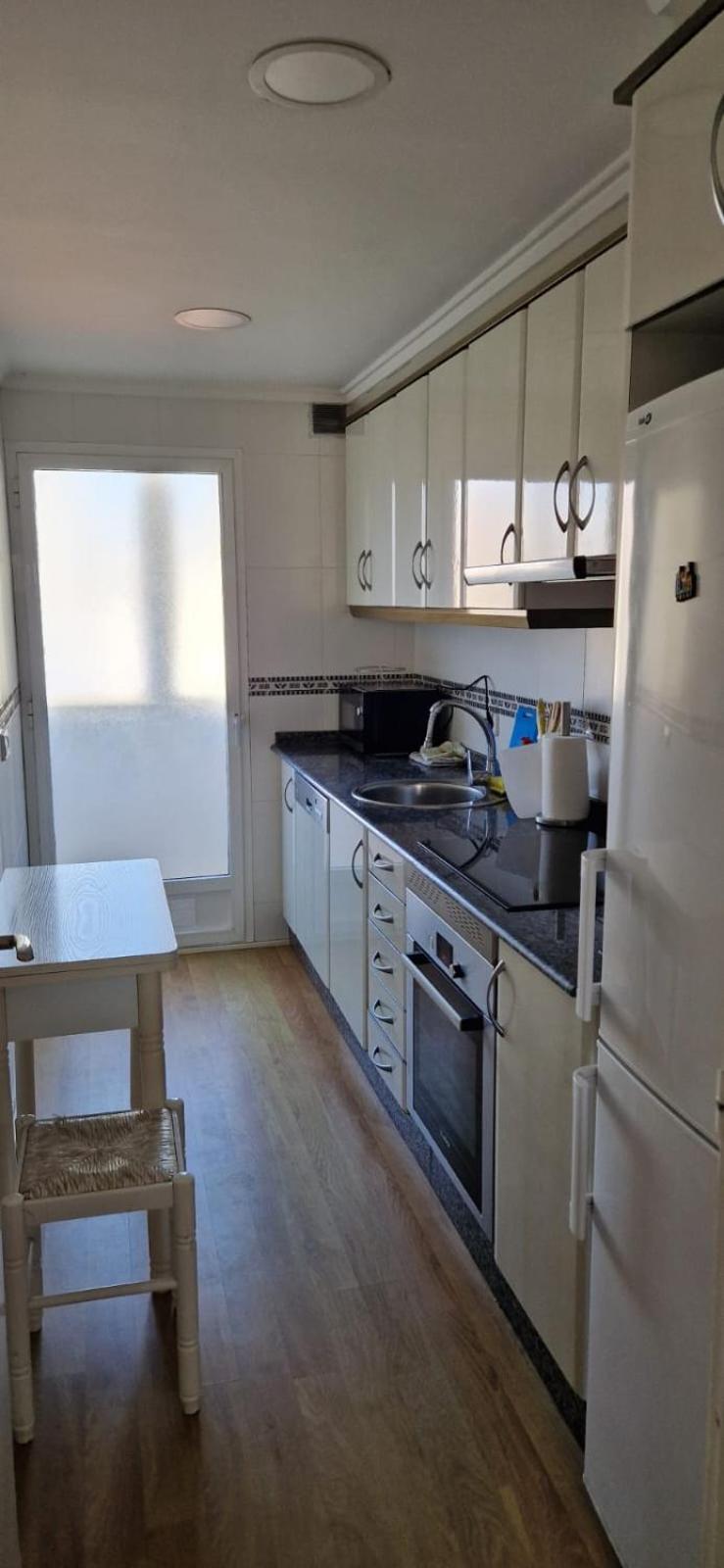 Apartamento en complejo residencial con piscina