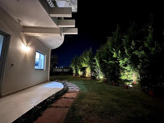 The Blue Casa Hills