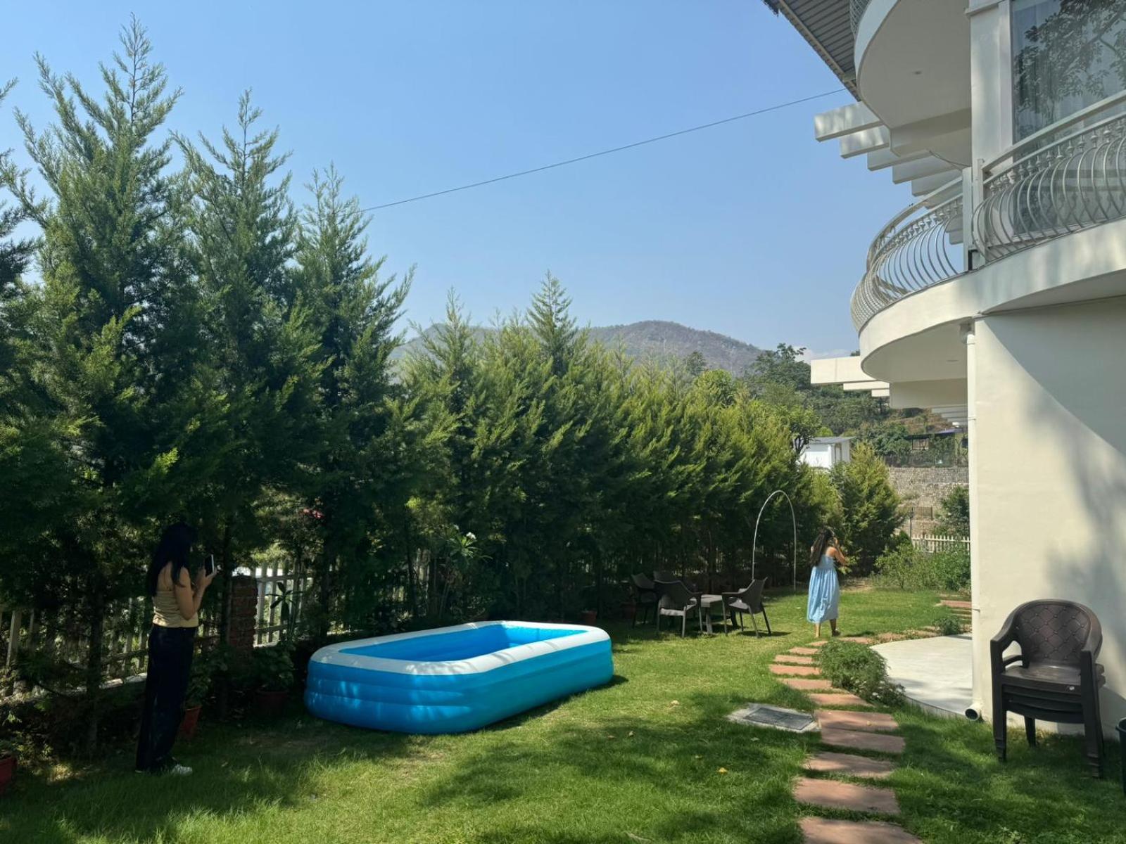 The Blue Casa Hills