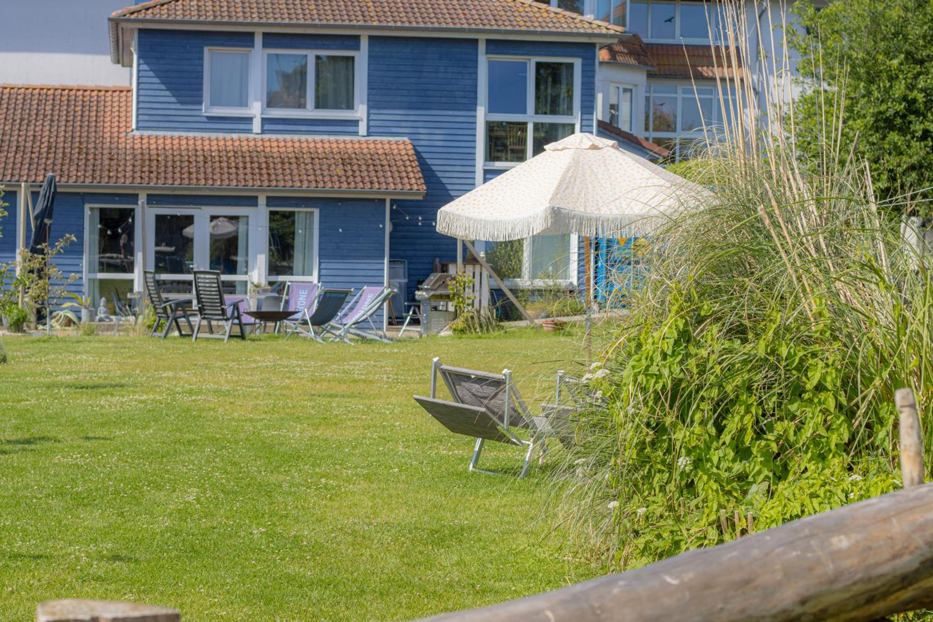 Ferienwohnungen Fehmarn mit Parkplatz & Garten in Petersdorf