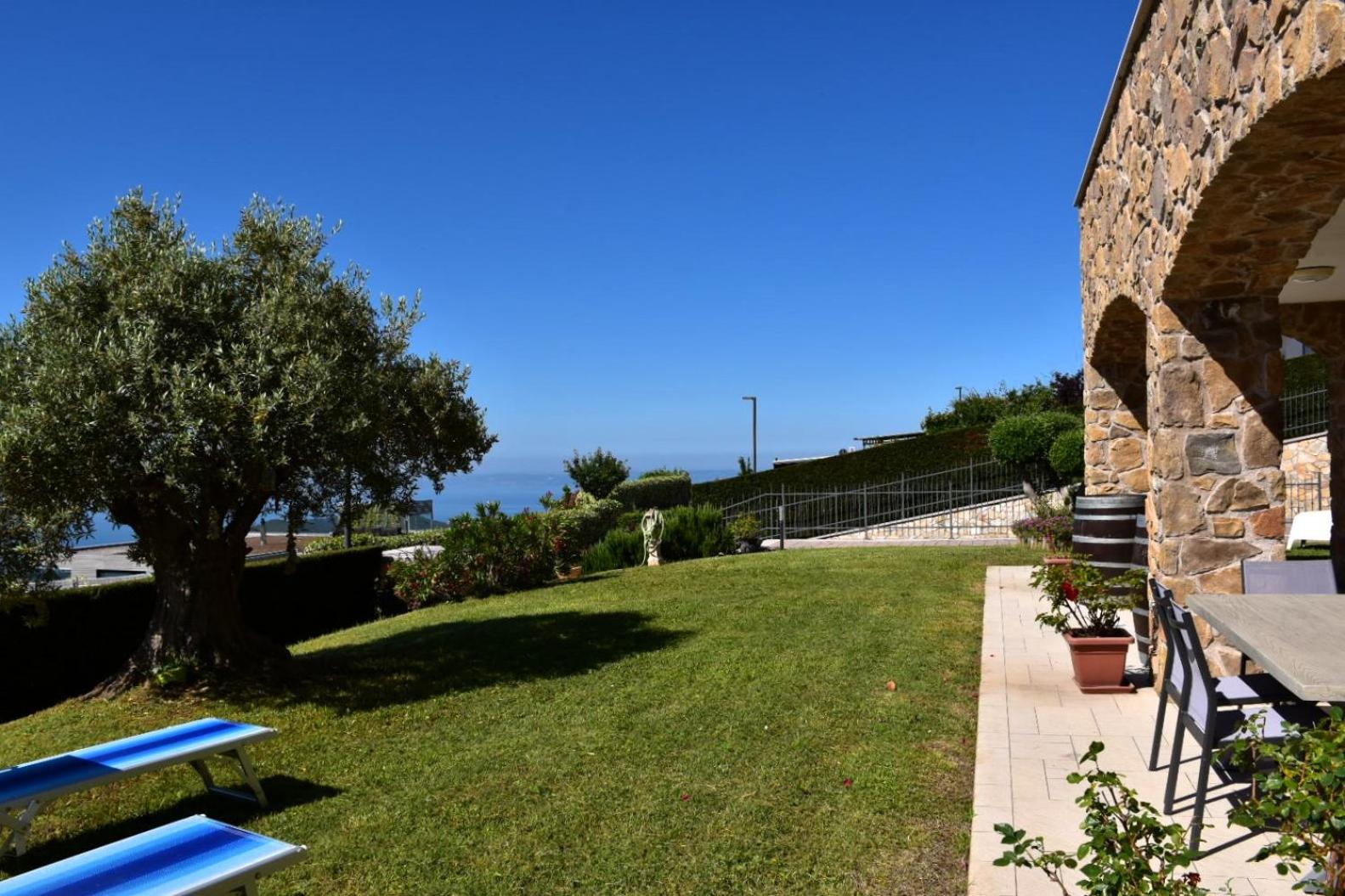 Villa Miravista