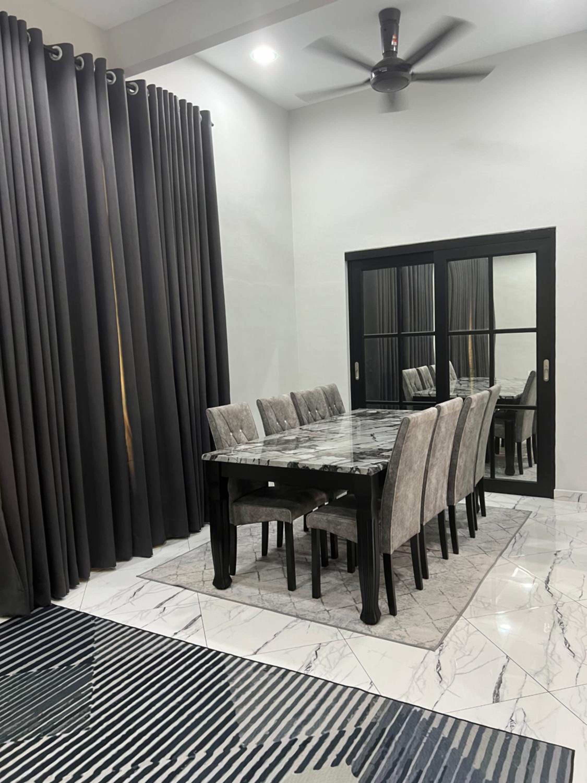 ARZHomeStay unit A photo 8
