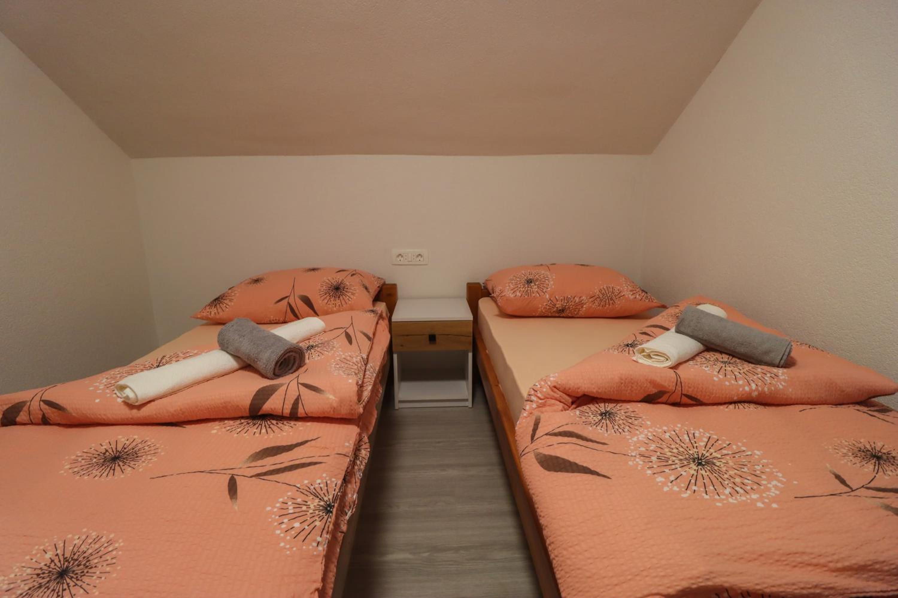 Tadic apartments and rooms by the shore of Rama Lake