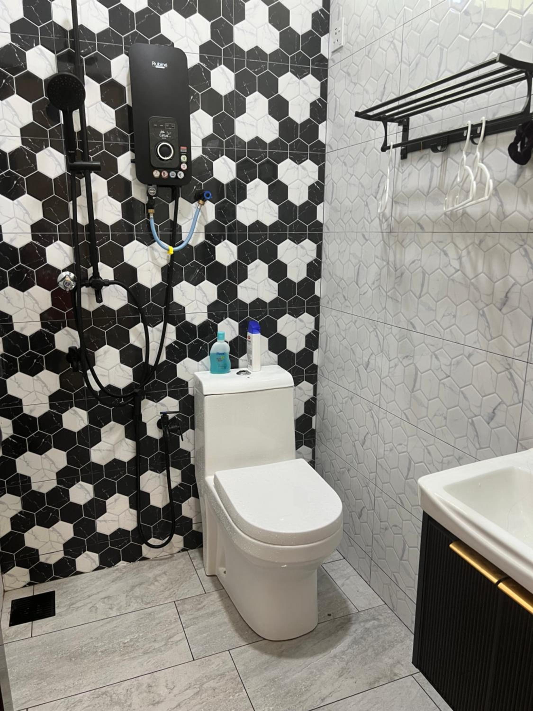 ARZHomeStay unit A photo 4