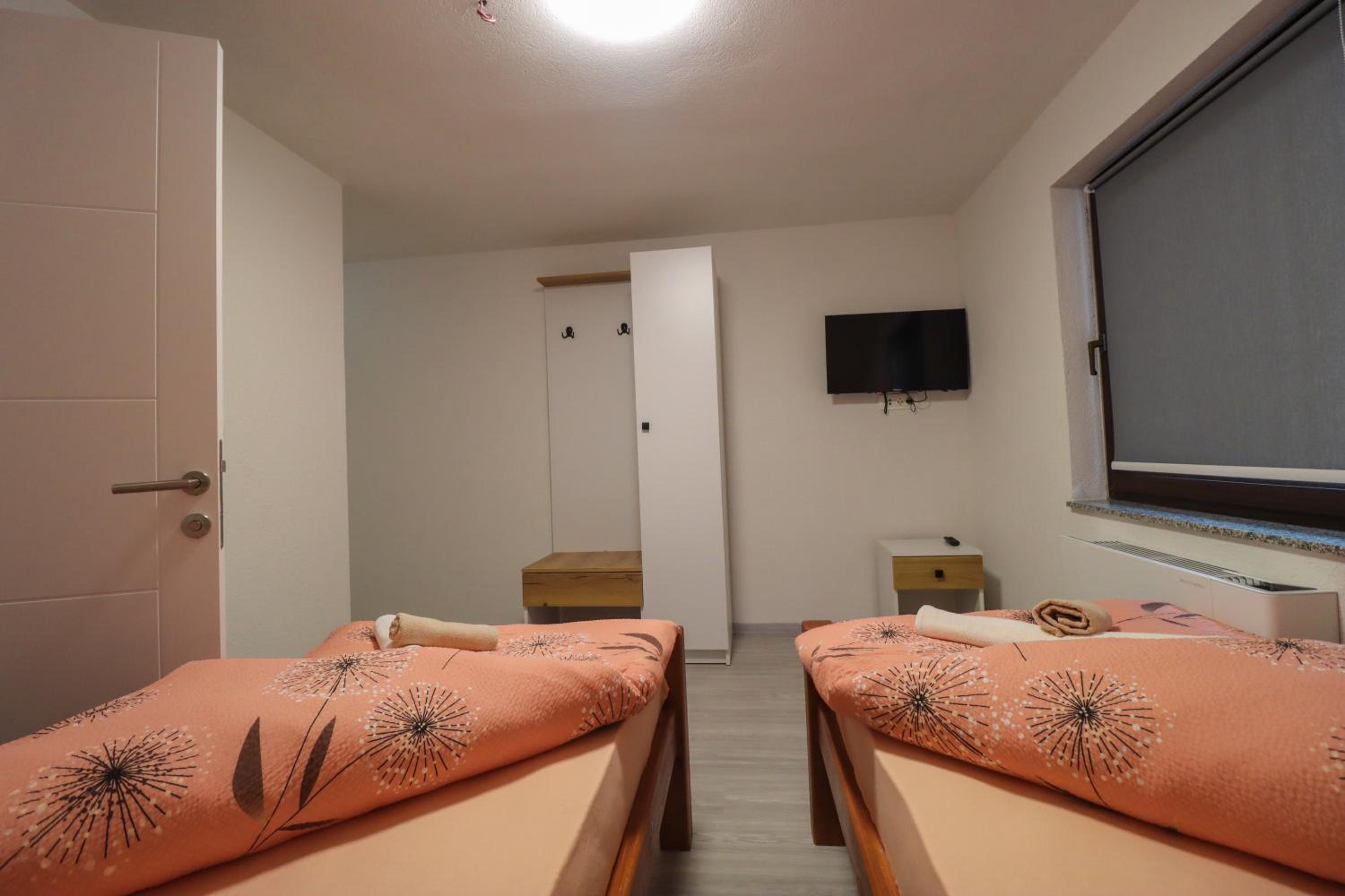Tadic apartments and rooms by the shore of Rama Lake
