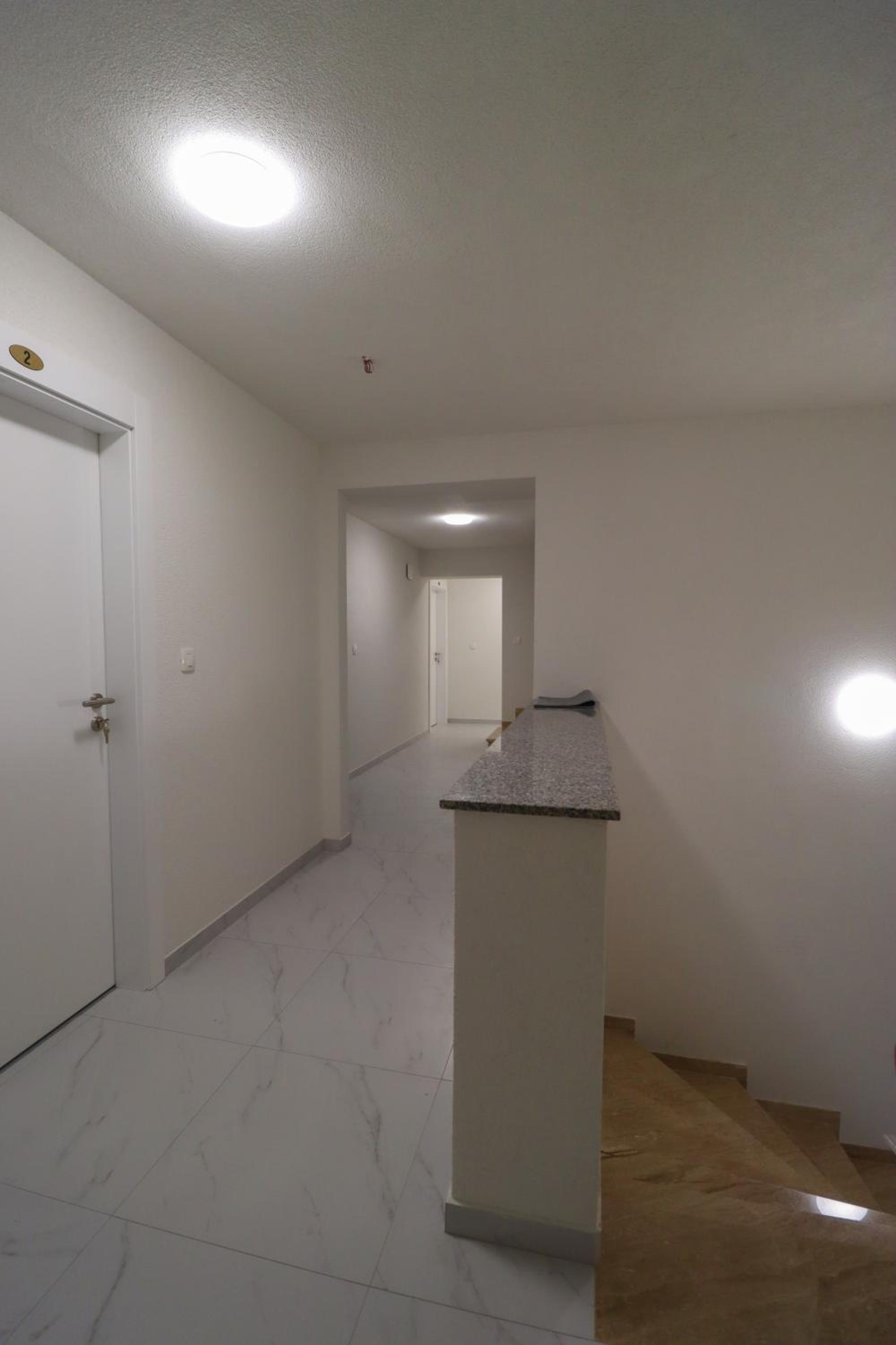 Tadic apartments and rooms by the shore of Rama Lake