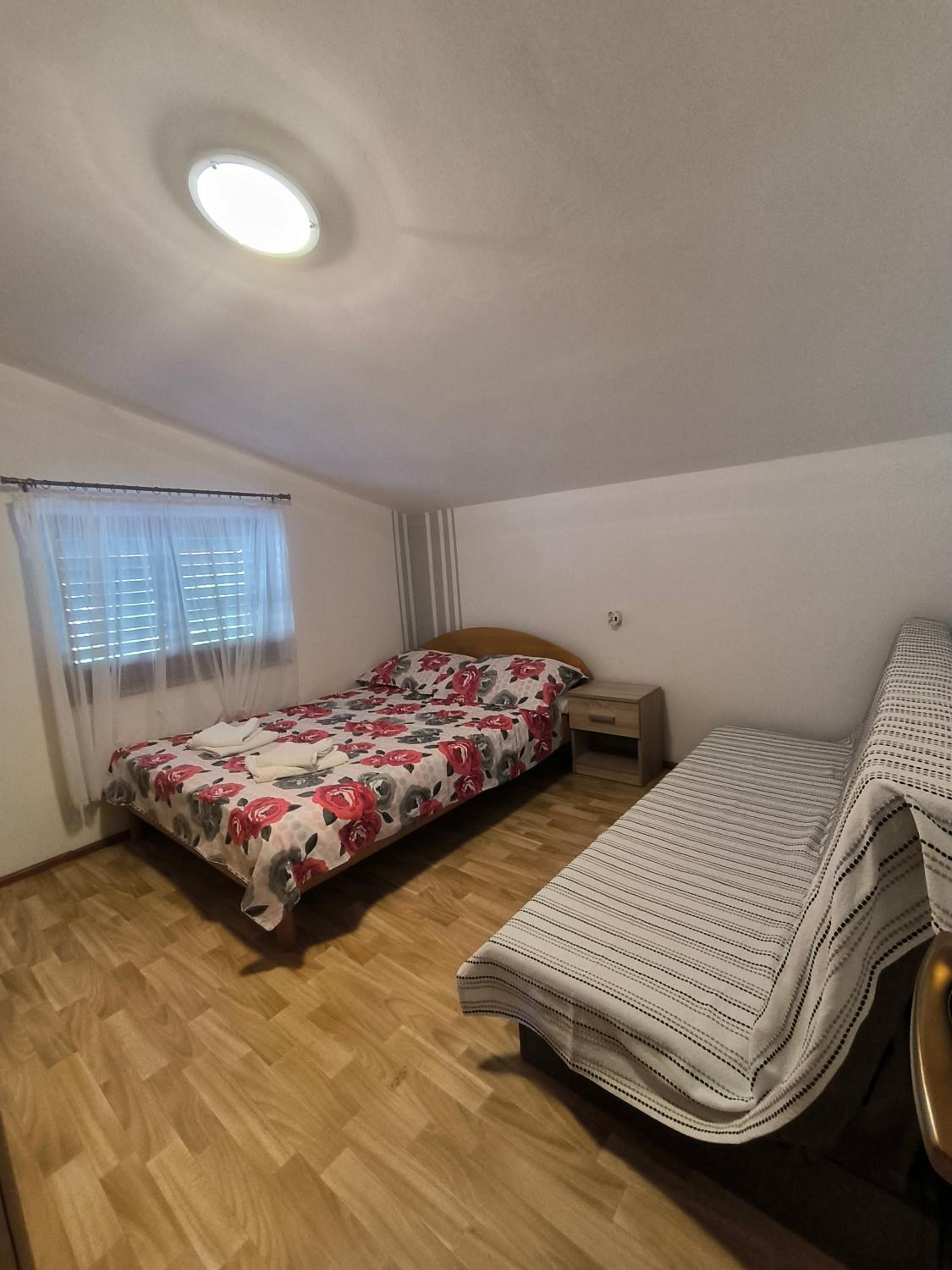 Apartman KOLAREK view 3
