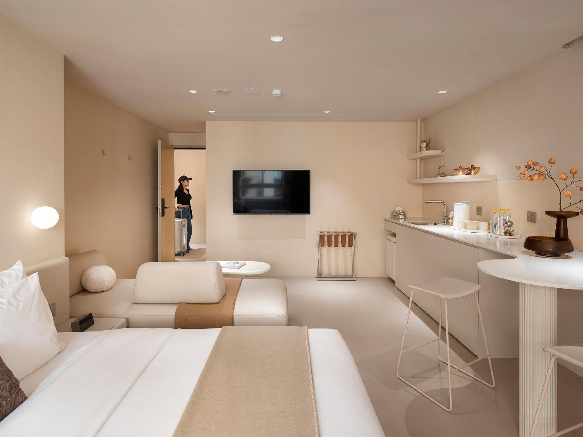 Lore Hotel 樂爾公寓