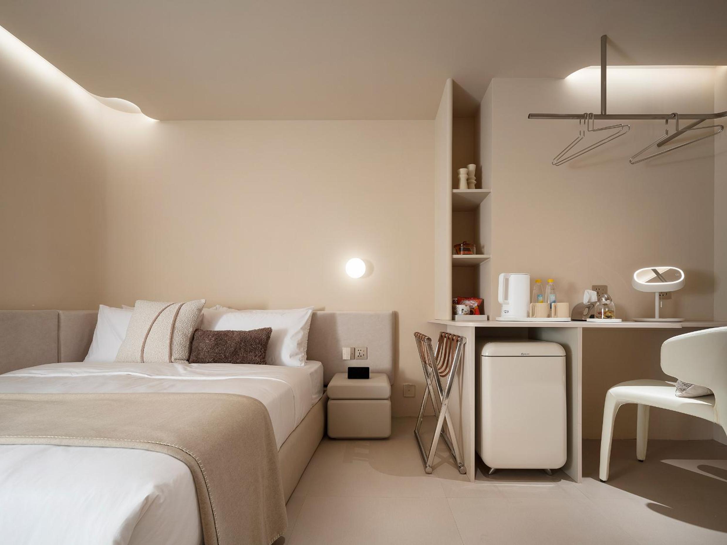 Lore Hotel 樂爾公寓