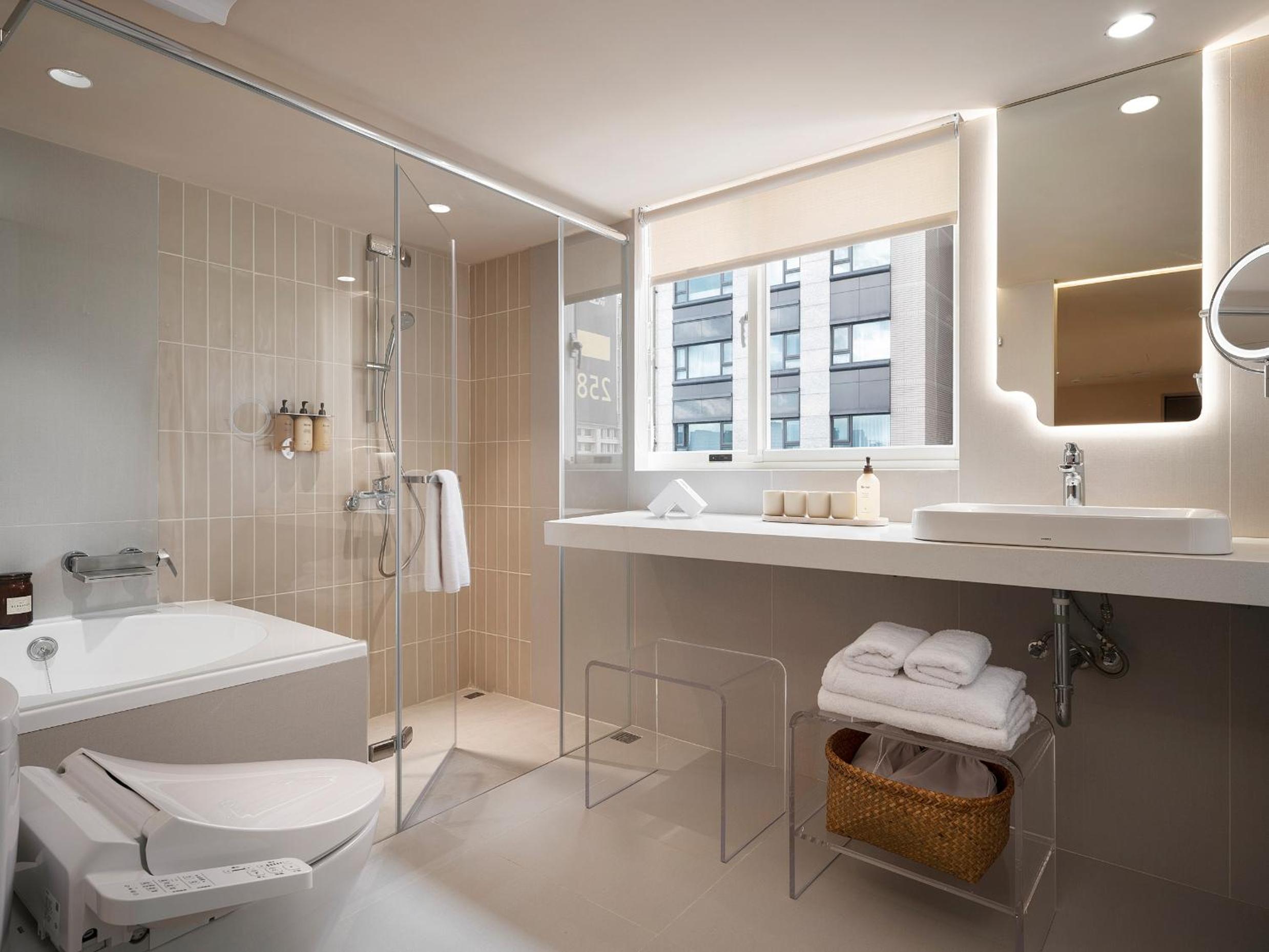 Lore Hotel 樂爾公寓