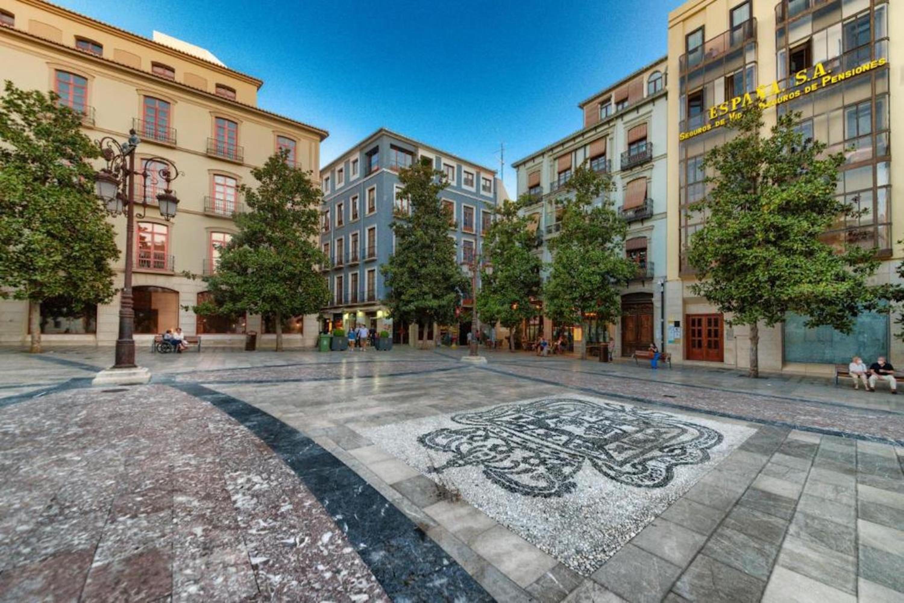 Apartamento en Casco Historico con terraza comunitaria y parking opcional