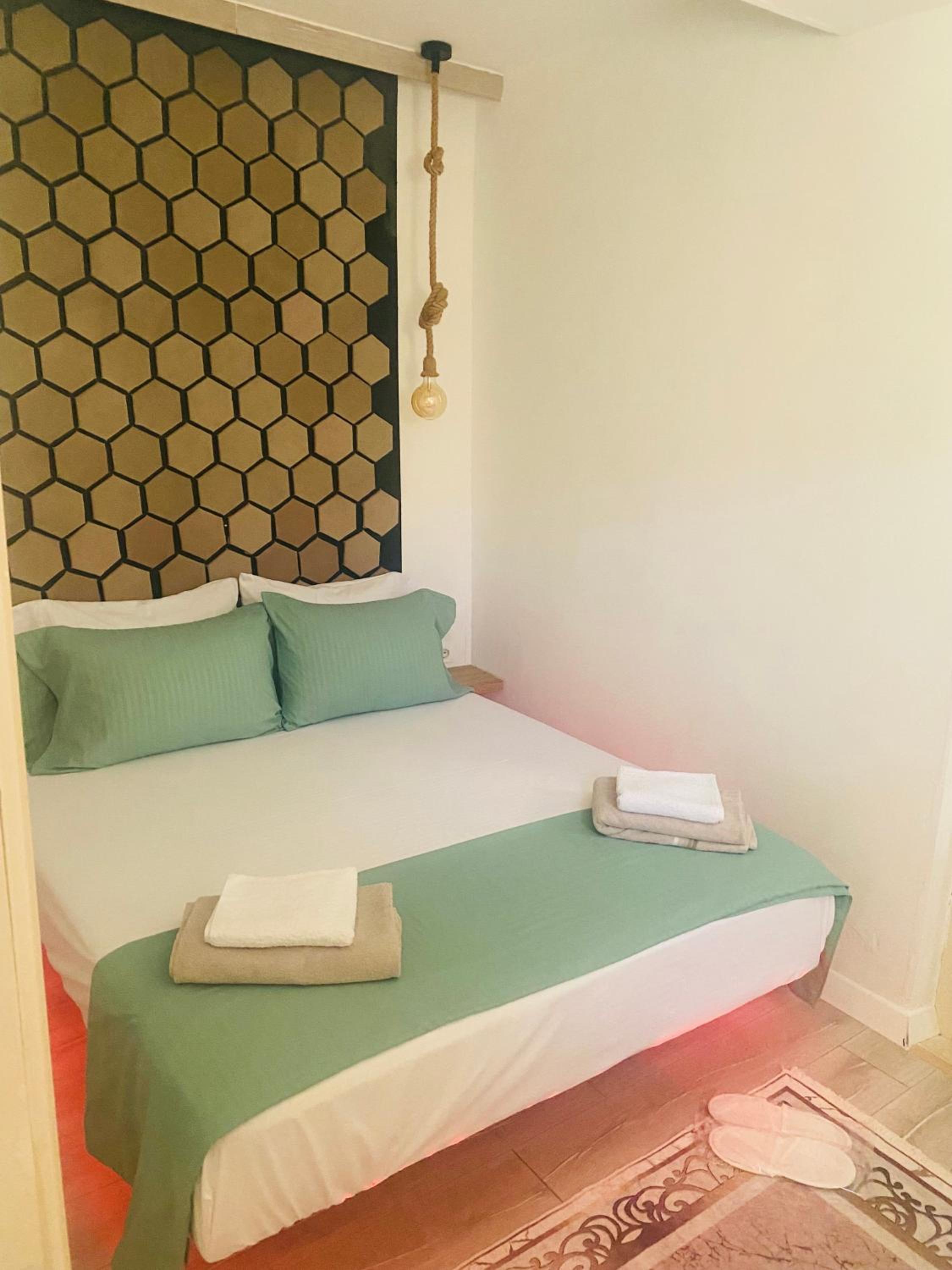 APIS Apartaments with private garden