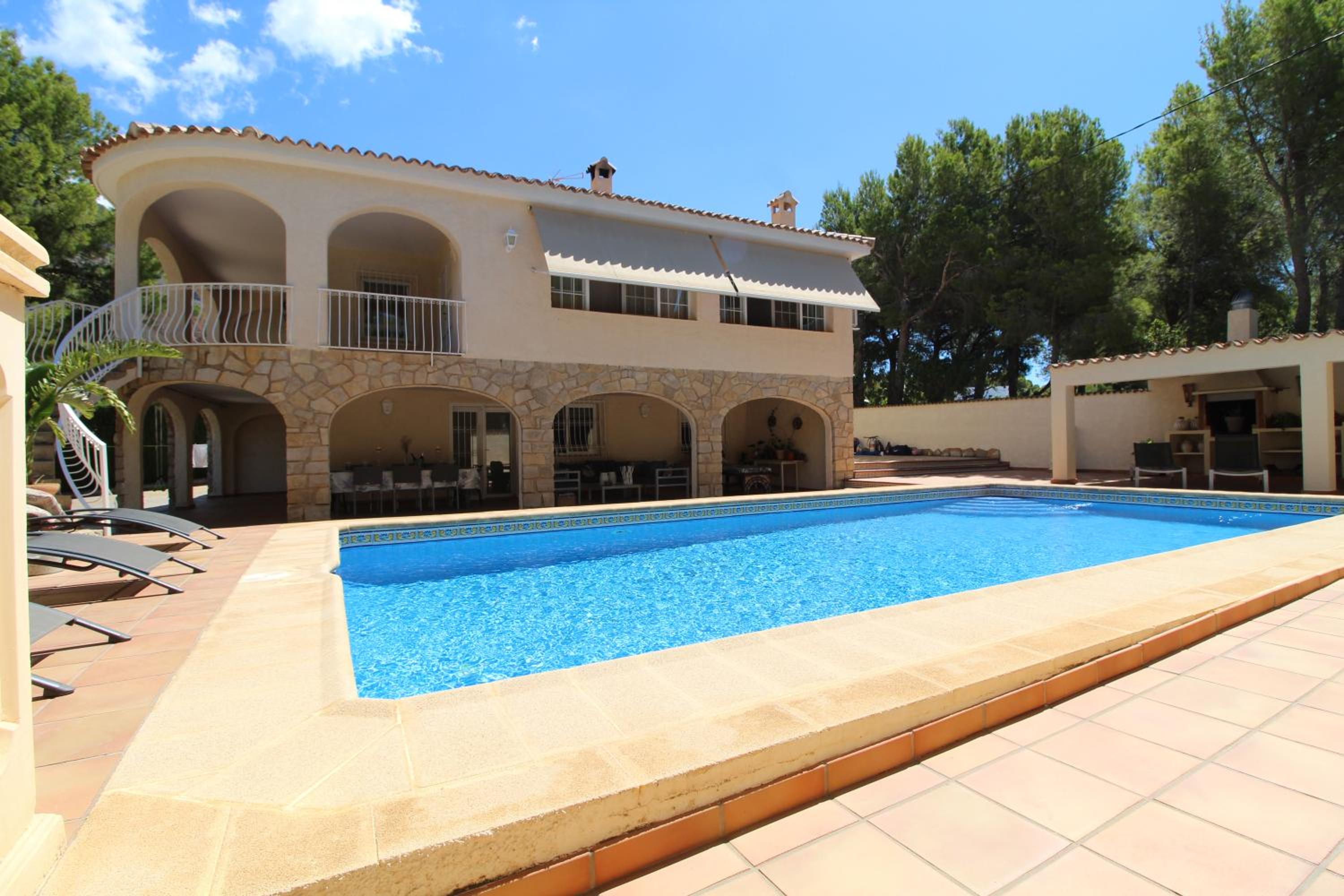 Villa con piscina en Altea