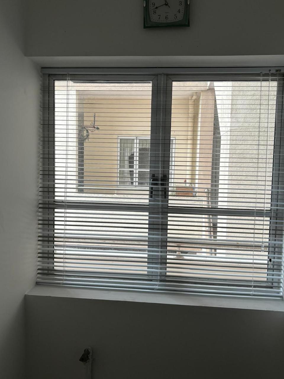 Fully Furnished 3Bed 2Wash - Fully Airconditioned view 4