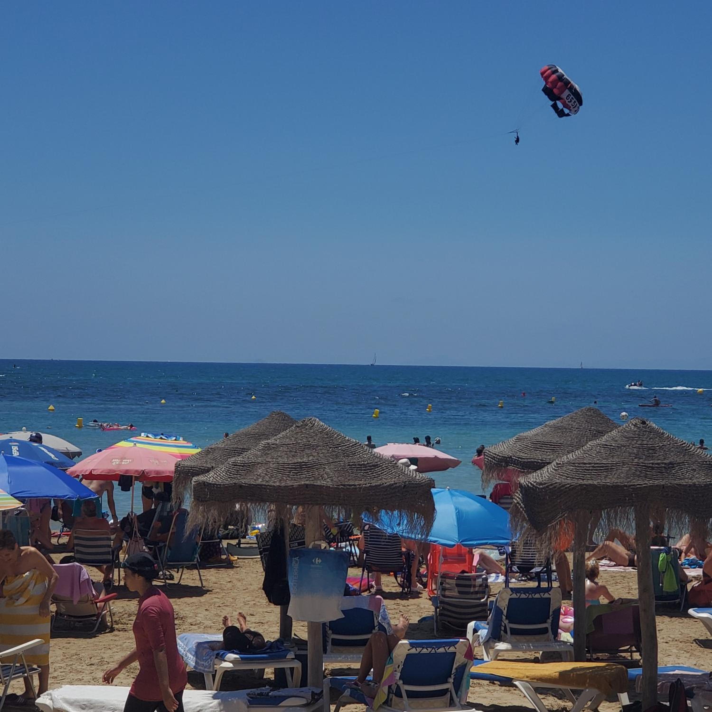 Stay in Torrevieja Comfortable Sea & Sand view 3