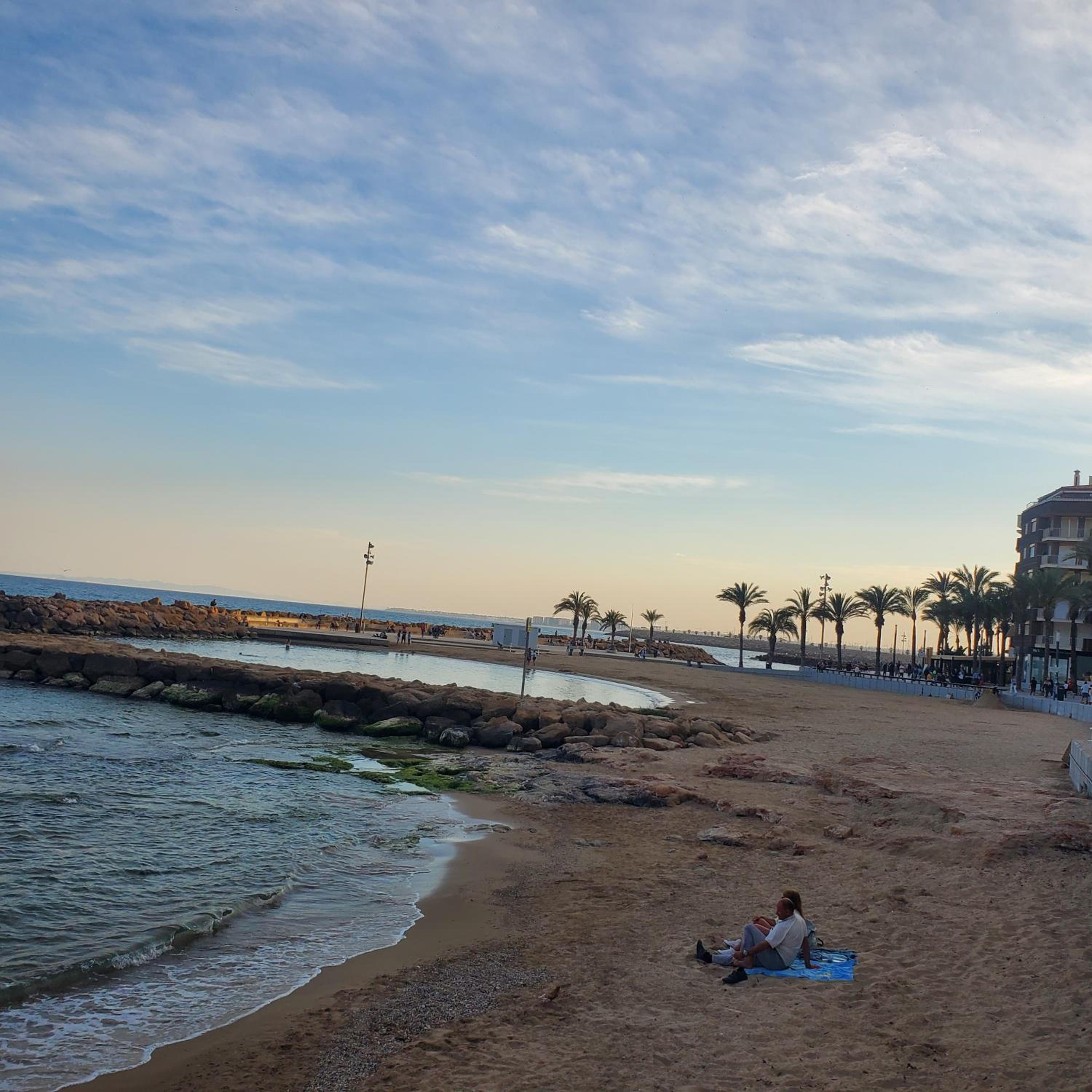 Stay in Torrevieja Comfortable Sea & Sand view 2