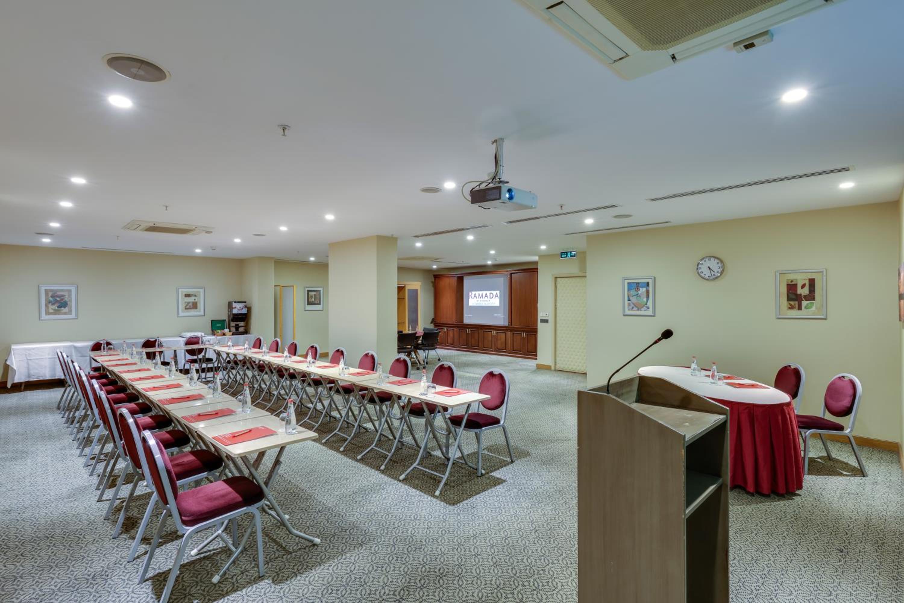 Ramada by Wyndham İstanbul Eski Şehir - Image 68