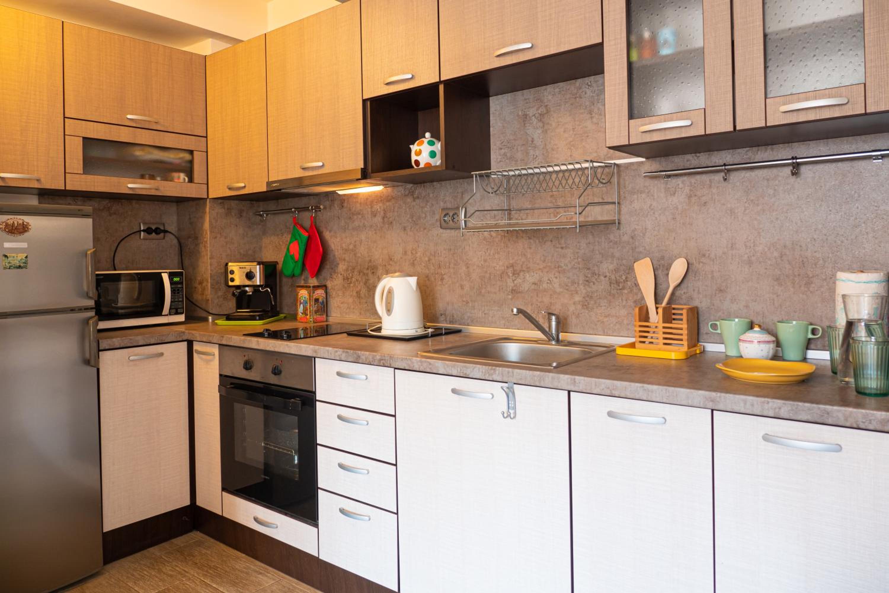 Cozy 1-bedroom apartment 5 min from the beach