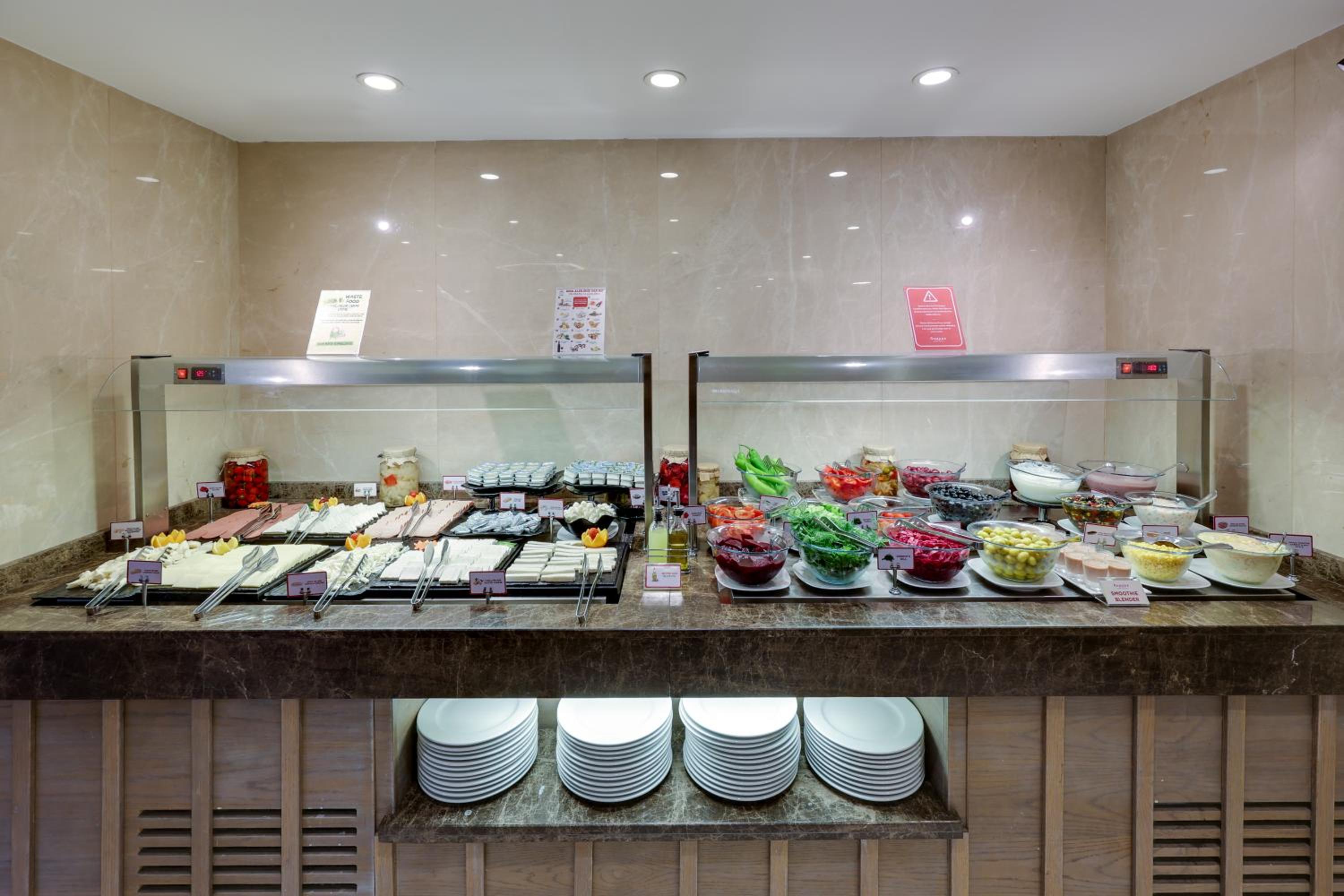 Ramada by Wyndham İstanbul Eski Şehir - Image 53