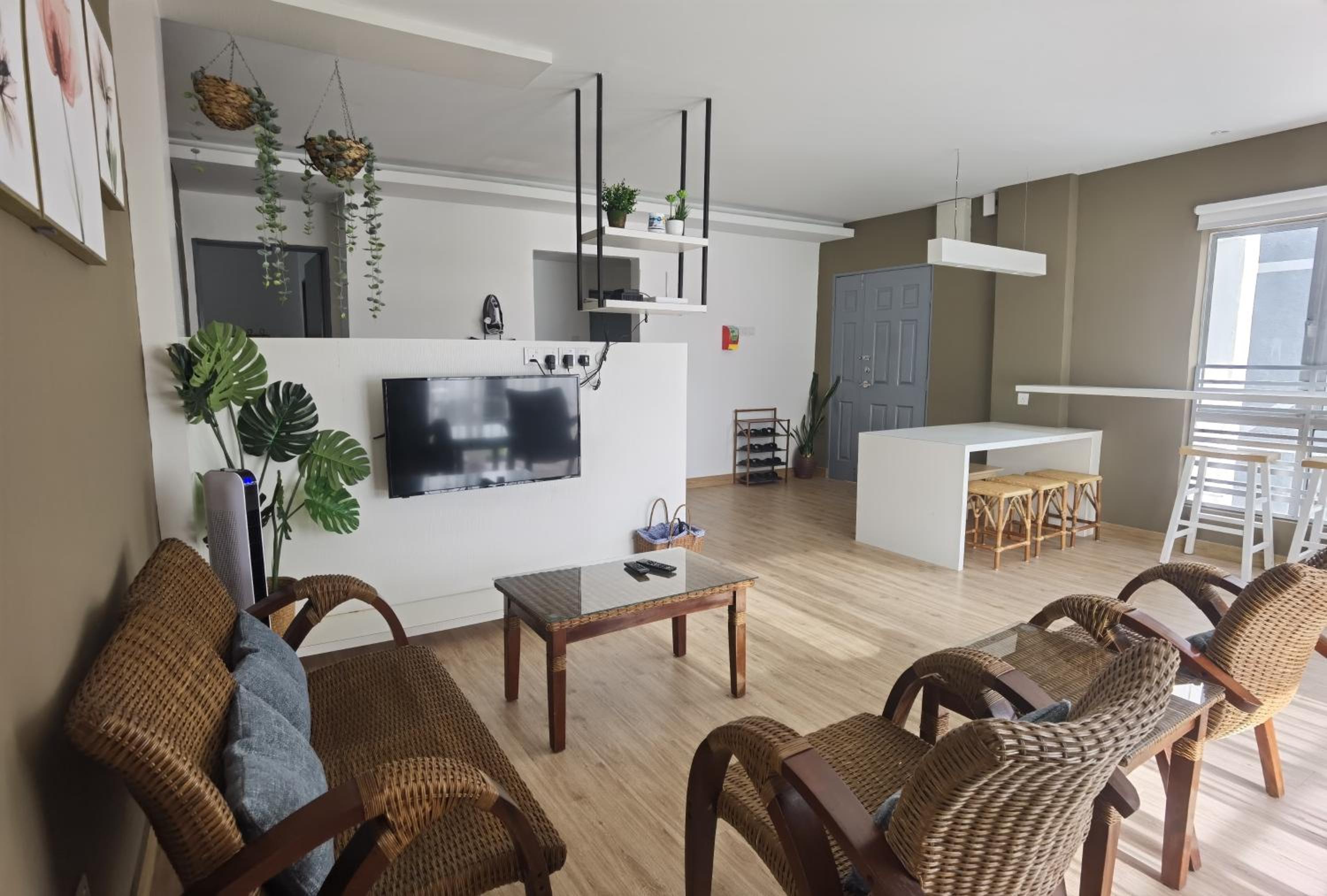 Emerald Avenue Cozy 3R3B Apartment 822 photo 5