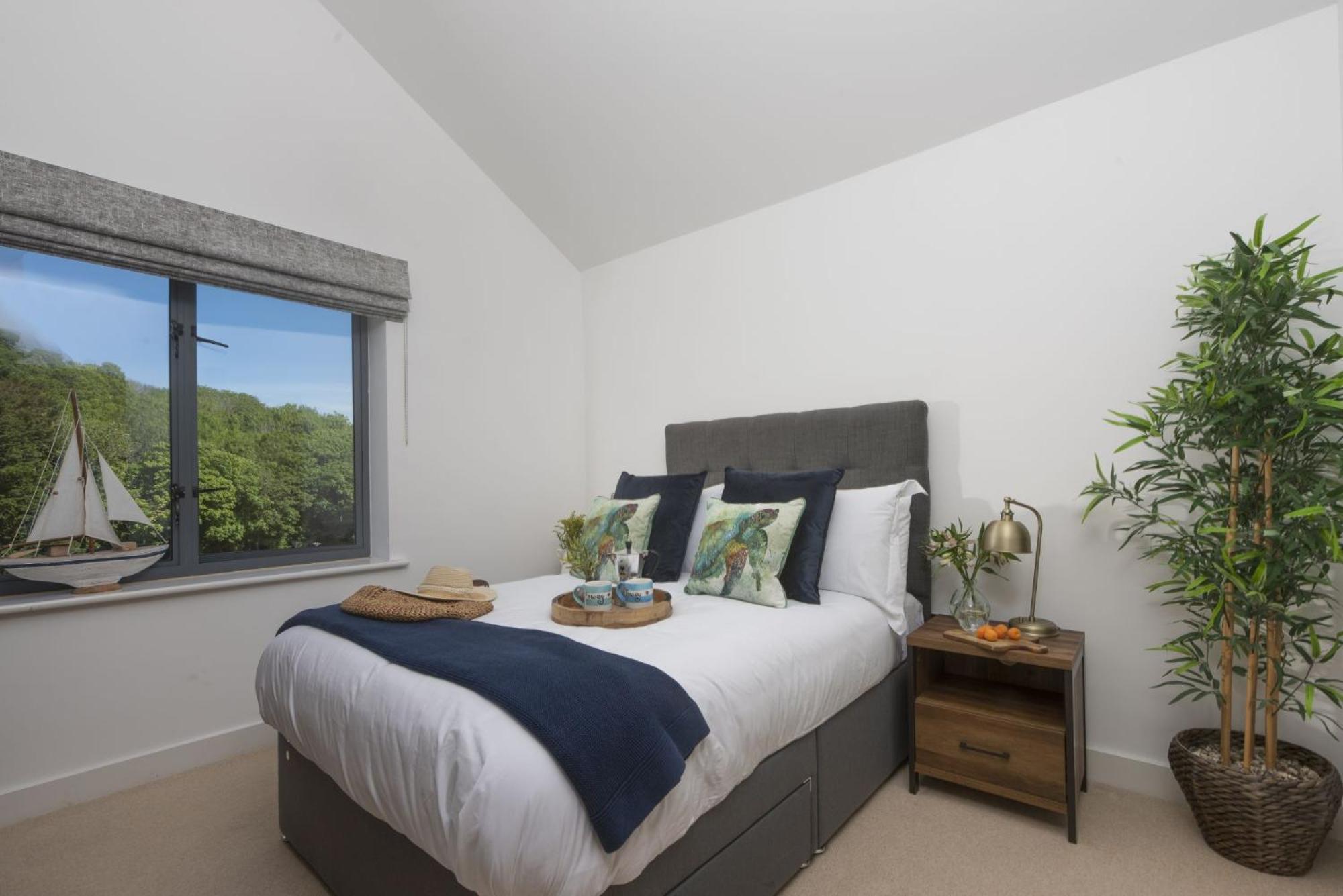 Landing View Fowey Penthouse view 4