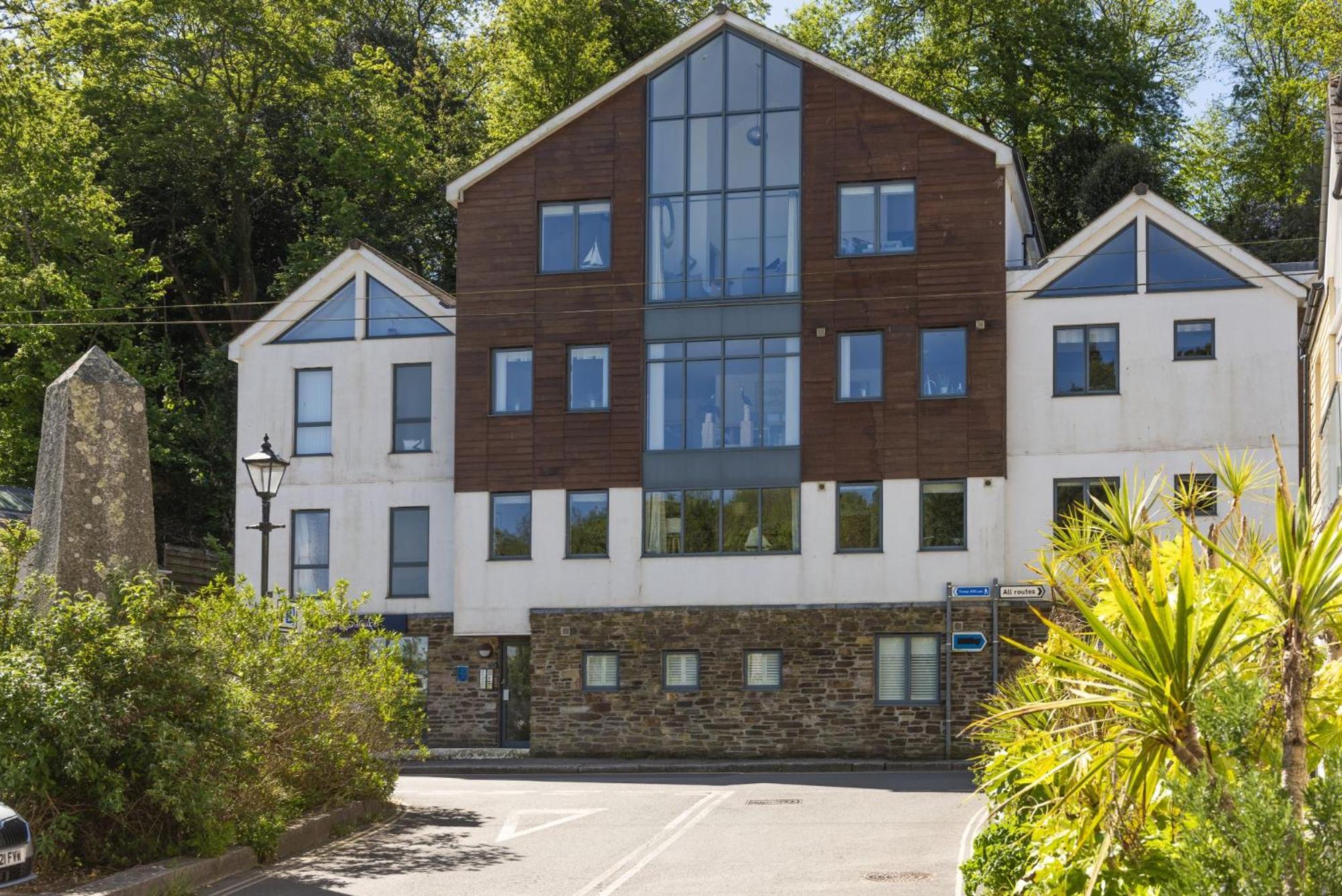 Landing View Fowey Penthouse view 2