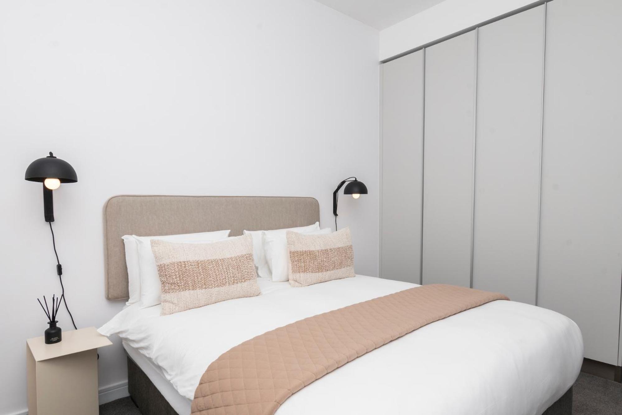Stylish Urban Retreat at Rubik view 5