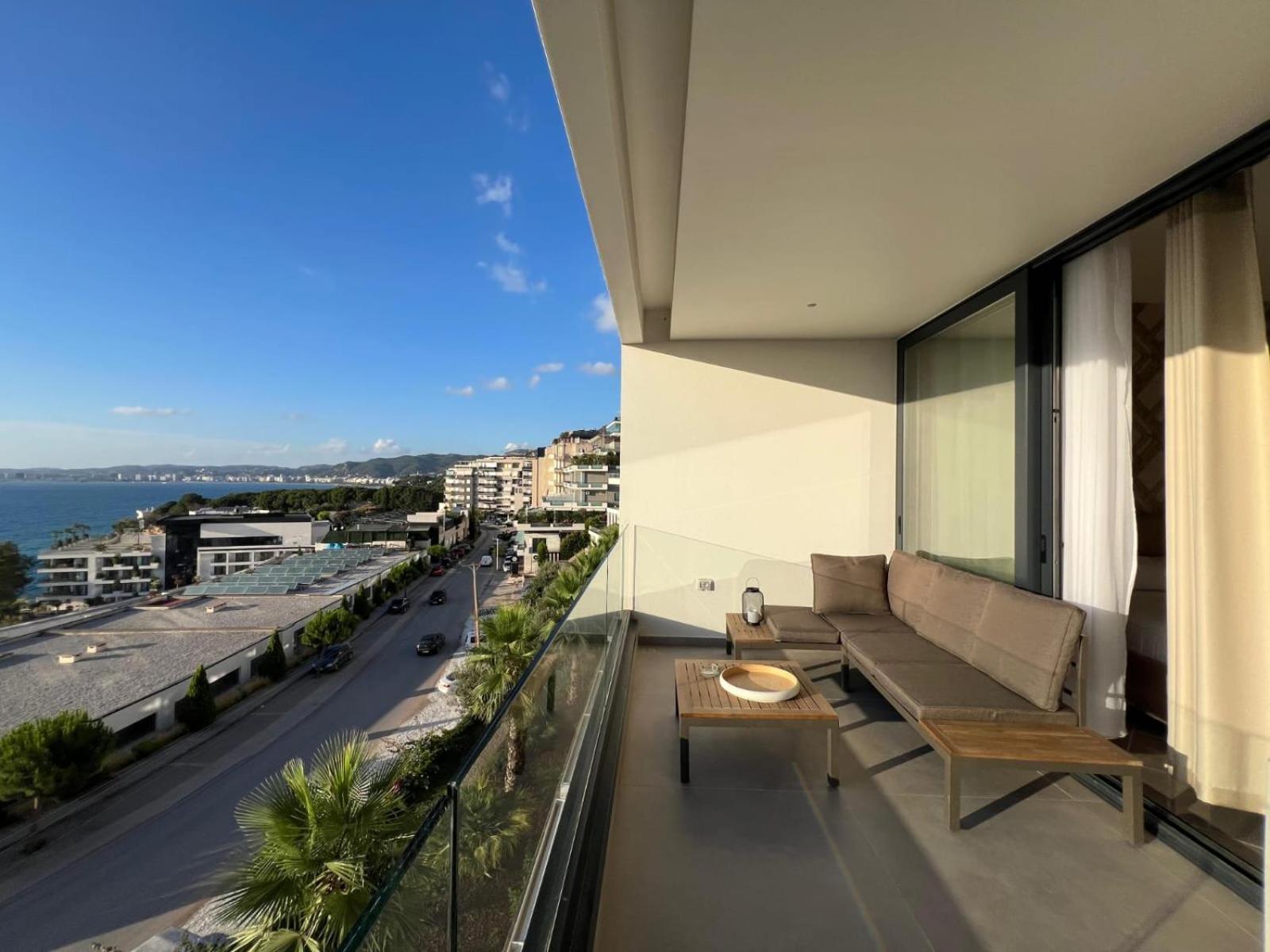 Sunset Luxury Apartment photo 4
