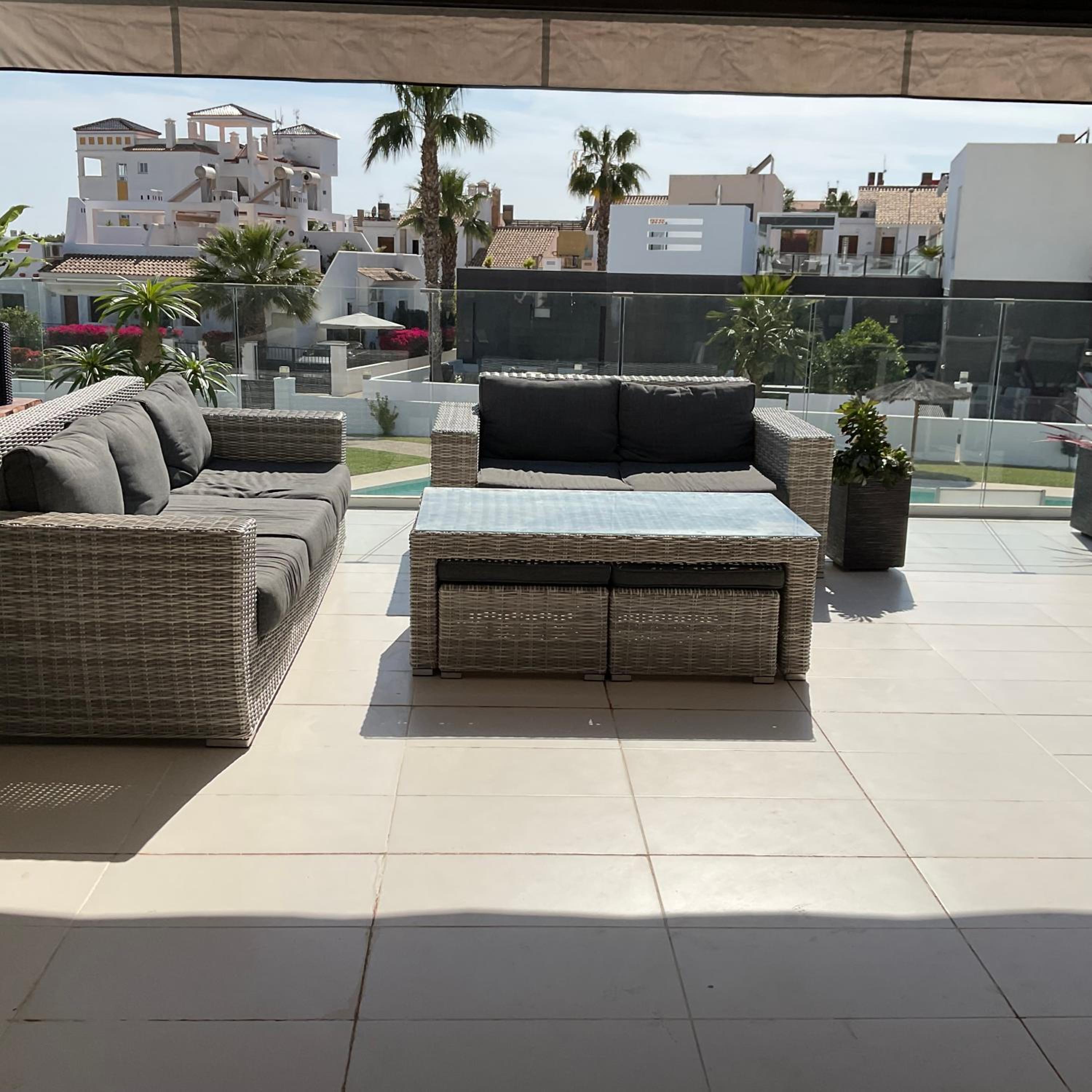 Luxury Modern Apartment with 60m sun terrace view 5