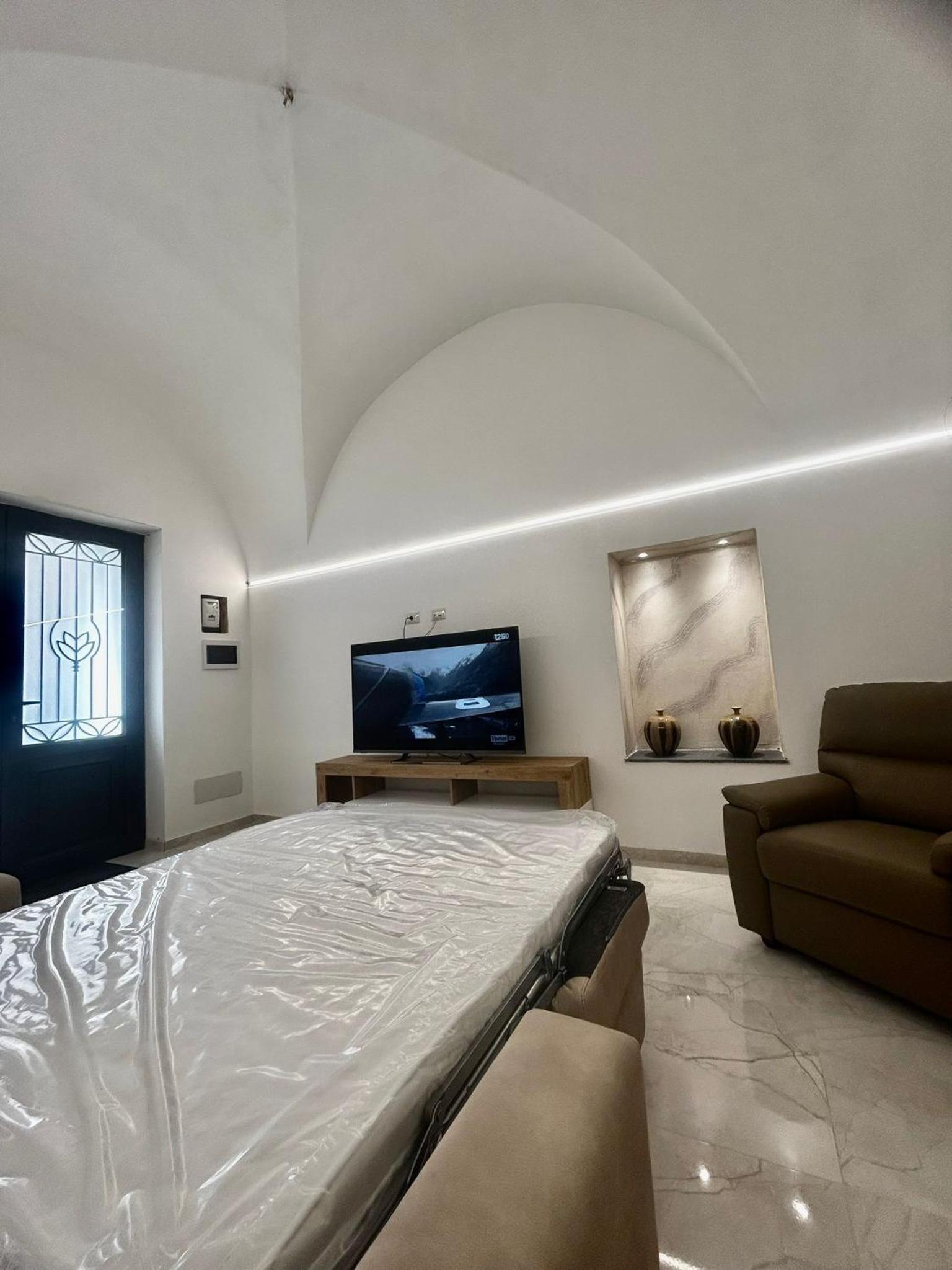 Leonardo Sicilian Casa 2 view 4