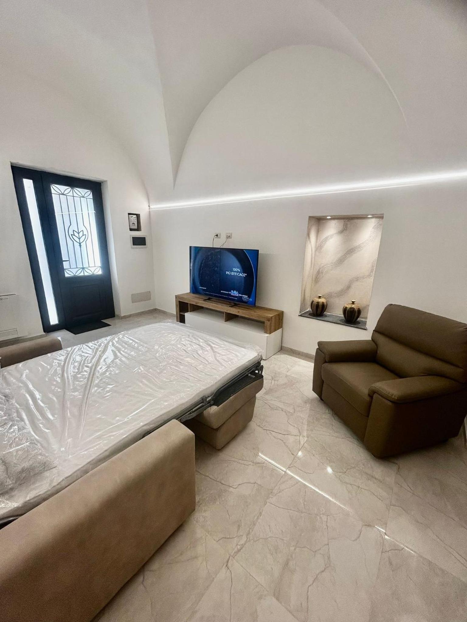 Leonardo Sicilian Casa 2 view 5